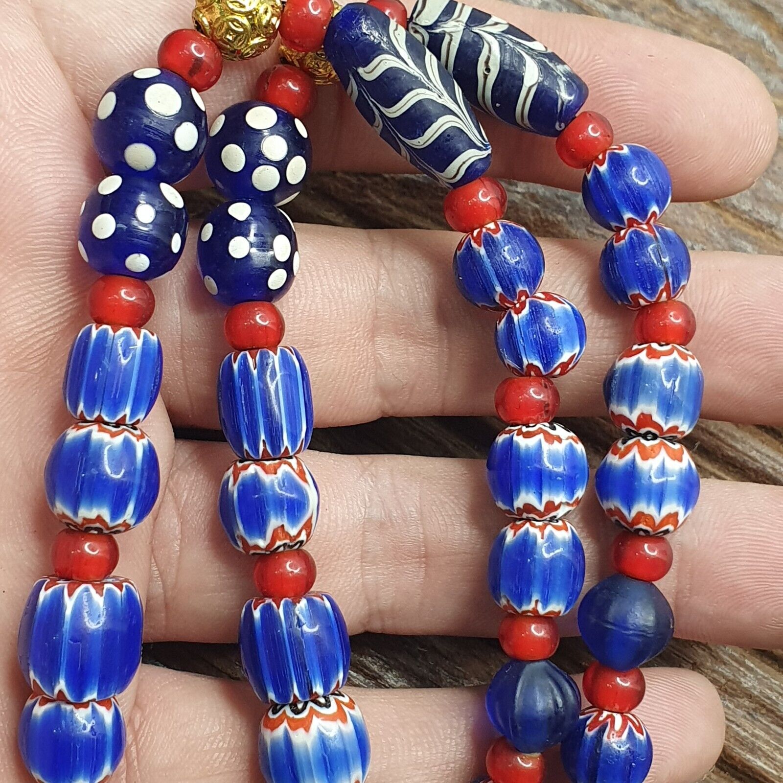 Venetian Style Mix beads whiteheart, Chevron,feather,Skunk Beads necklace