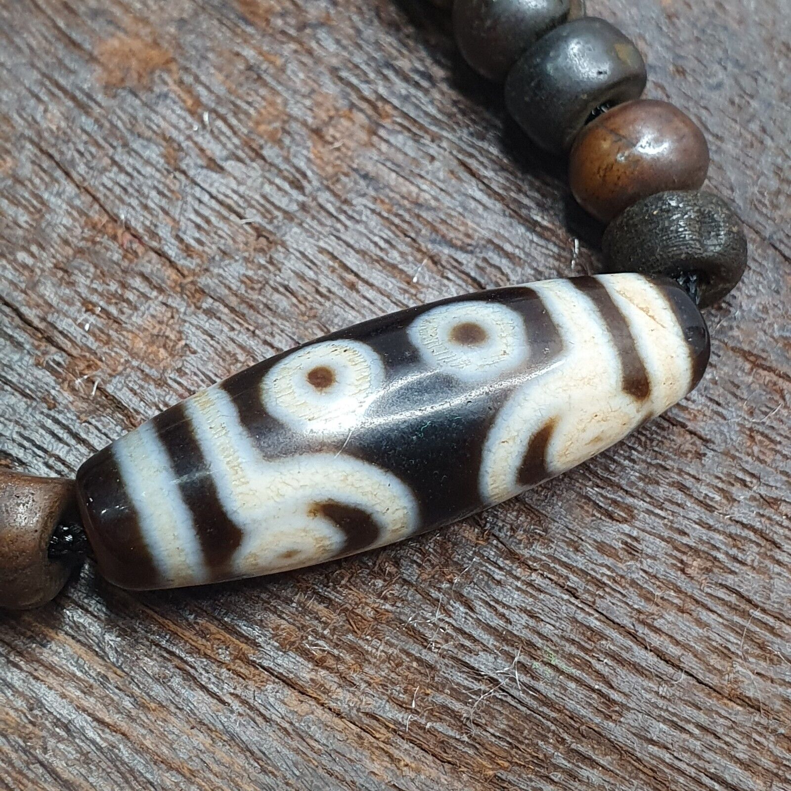 7 eyes Tibetan old Agate amulet with carving Yak Bone Beads Necklace