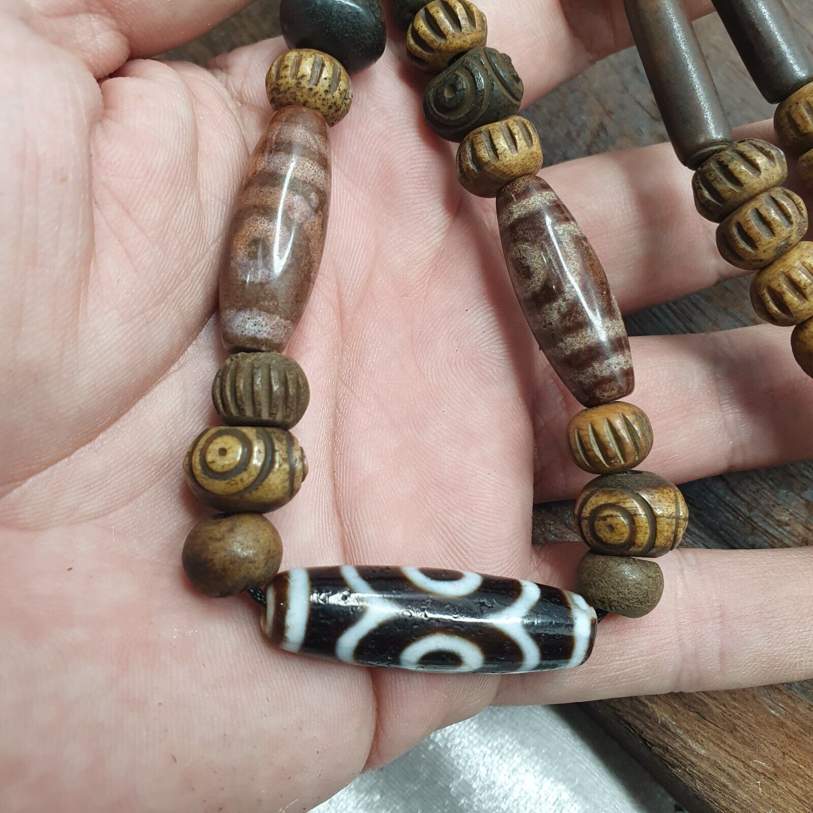 Powerful Tibetan old Eyes Agate amulet with carving Yak Bone Beads Necklace