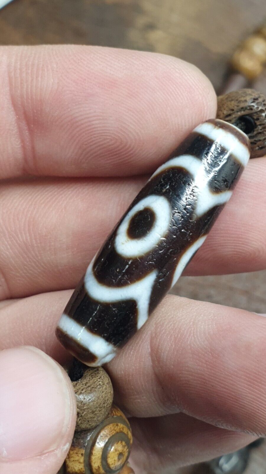 Powerful Tibetan old Eyes Agate amulet with carving Yak Bone Beads Necklace