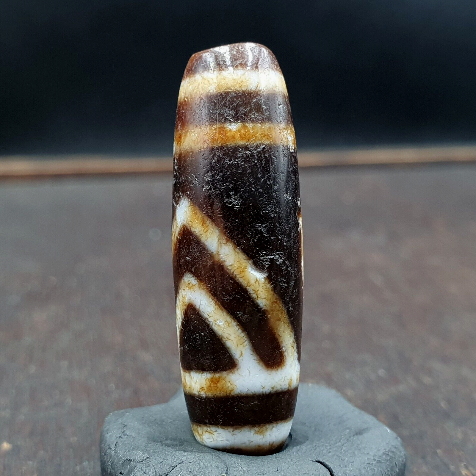 Rusted Tibetan bead old agate 2 eyed ancient Style dzi pure amulet tibet eyes