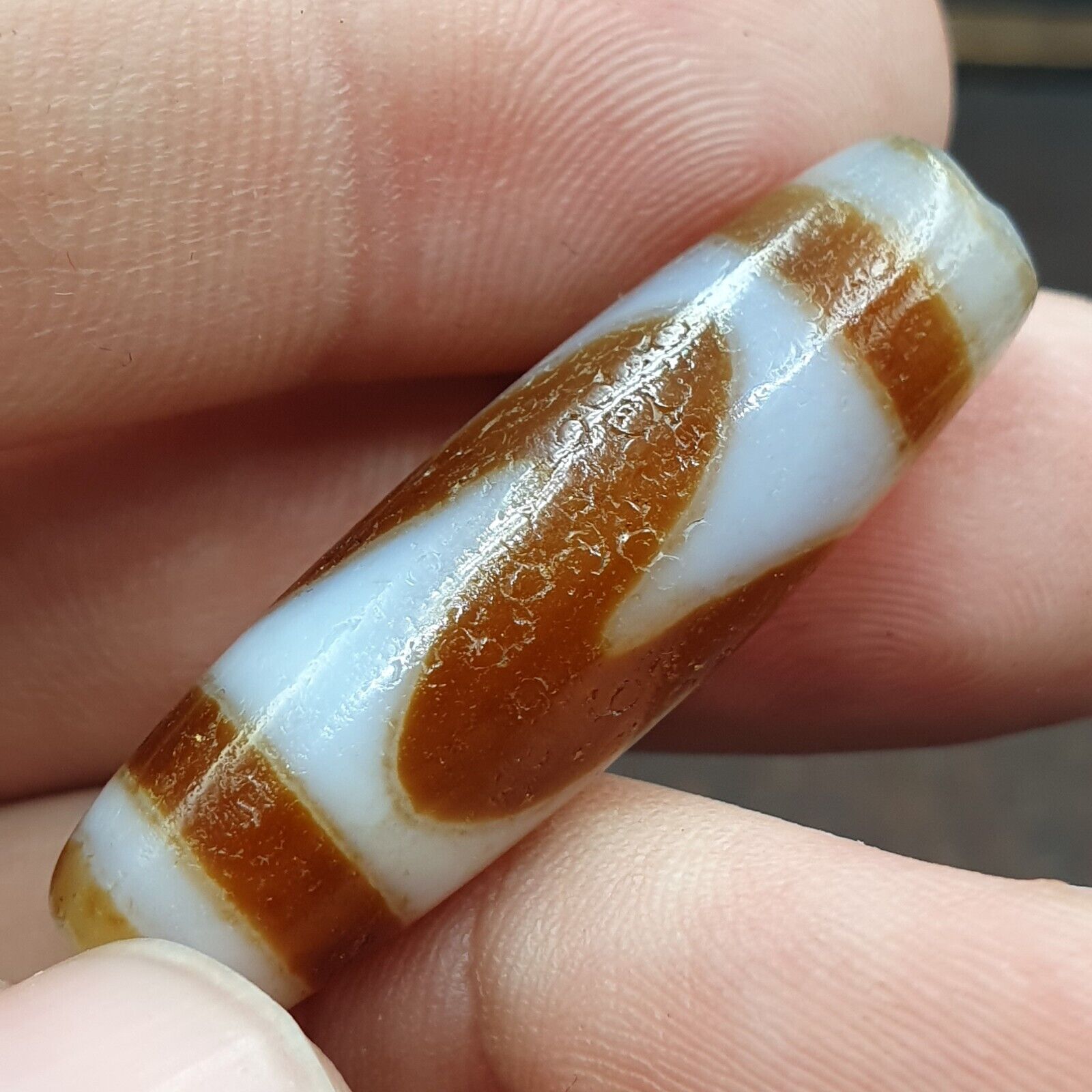 Soft Skin Tibetan bead old agate Tiger teeth dzi pure amulet tibet eyes