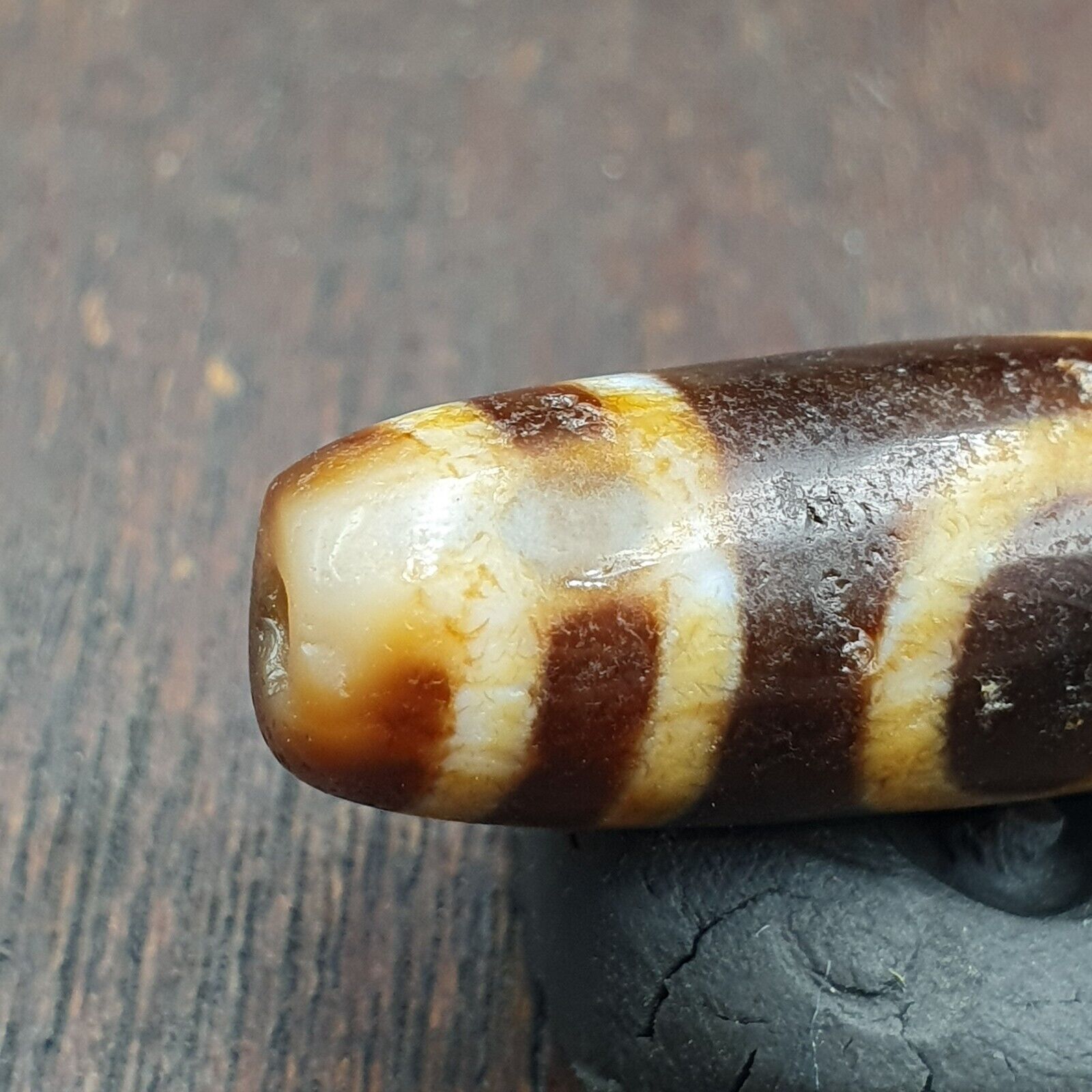 Rusted Tibetan bead old agate 2 eyed ancient Style dzi pure amulet tibet eyes