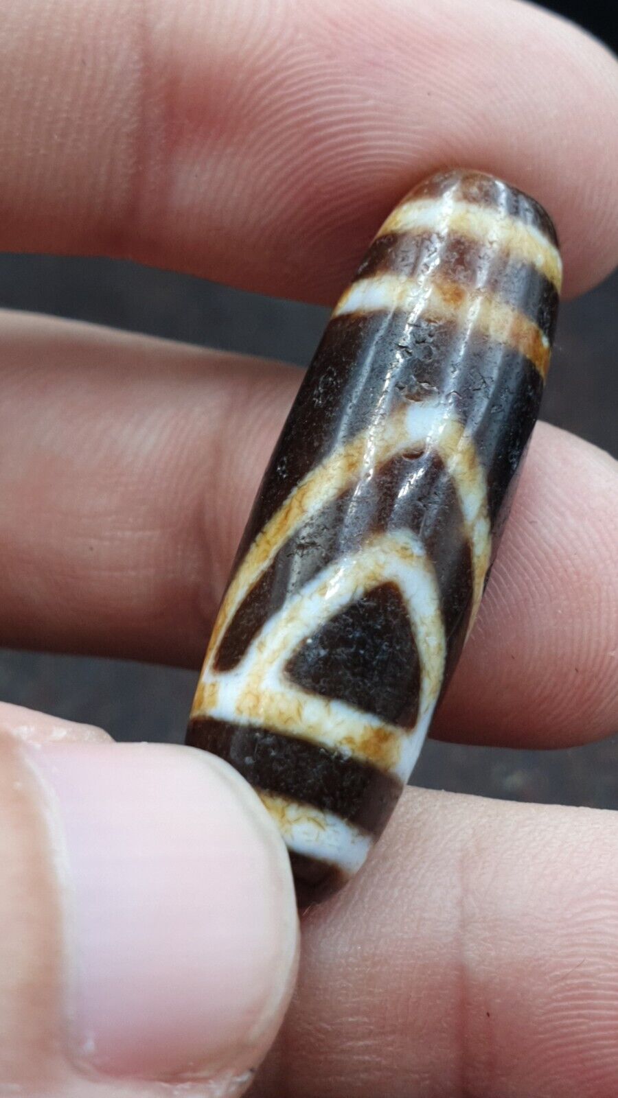 Rusted Tibetan bead old agate 2 eyed ancient Style dzi pure amulet tibet eyes