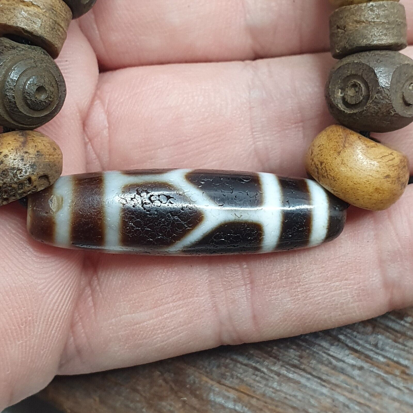 TIBETAN ANTIQUE Carving Beads MALA ROSARY Amulet