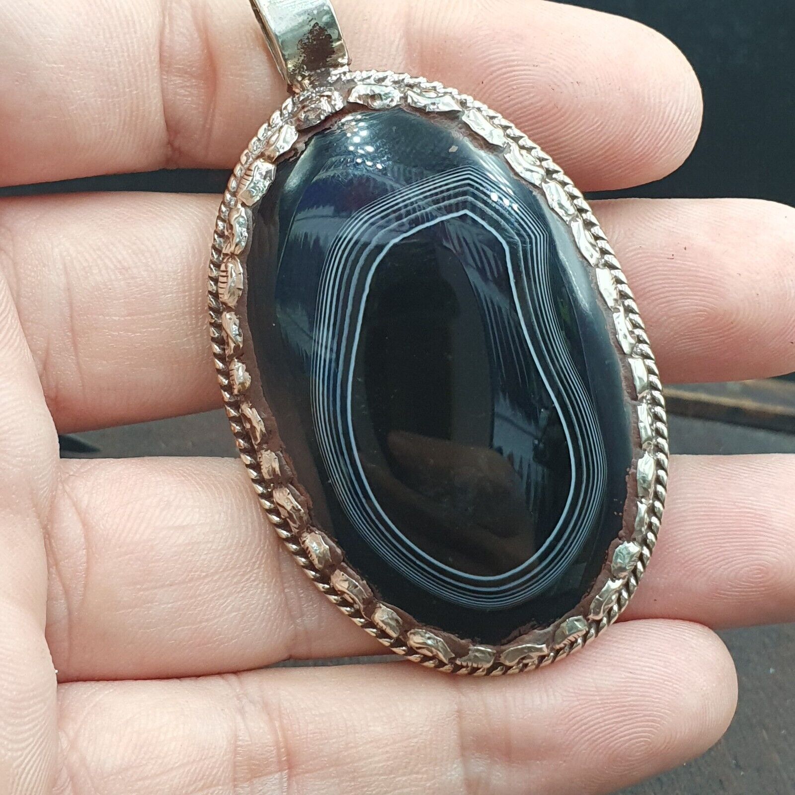 Tibetan Vintage Natural Black and White Agate Pendant