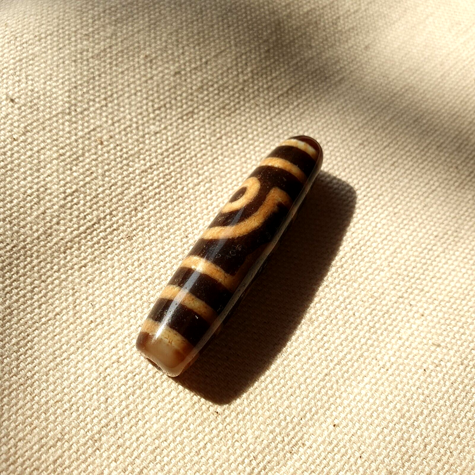 Original Tibetan Two Eyes Dzi Bead,  Pure Cinnamon eyes Agate