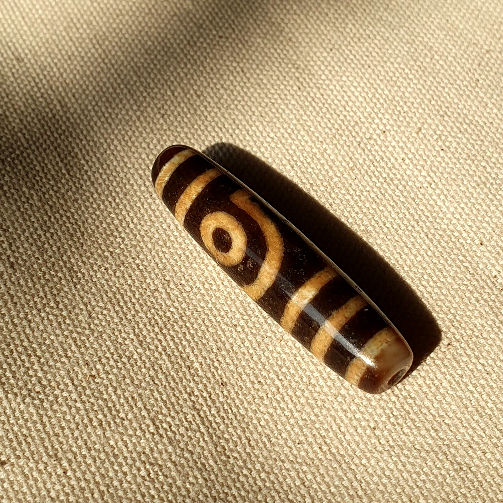 Original Tibetan Two Eyes Dzi Bead,  Pure Cinnamon eyes Agate
