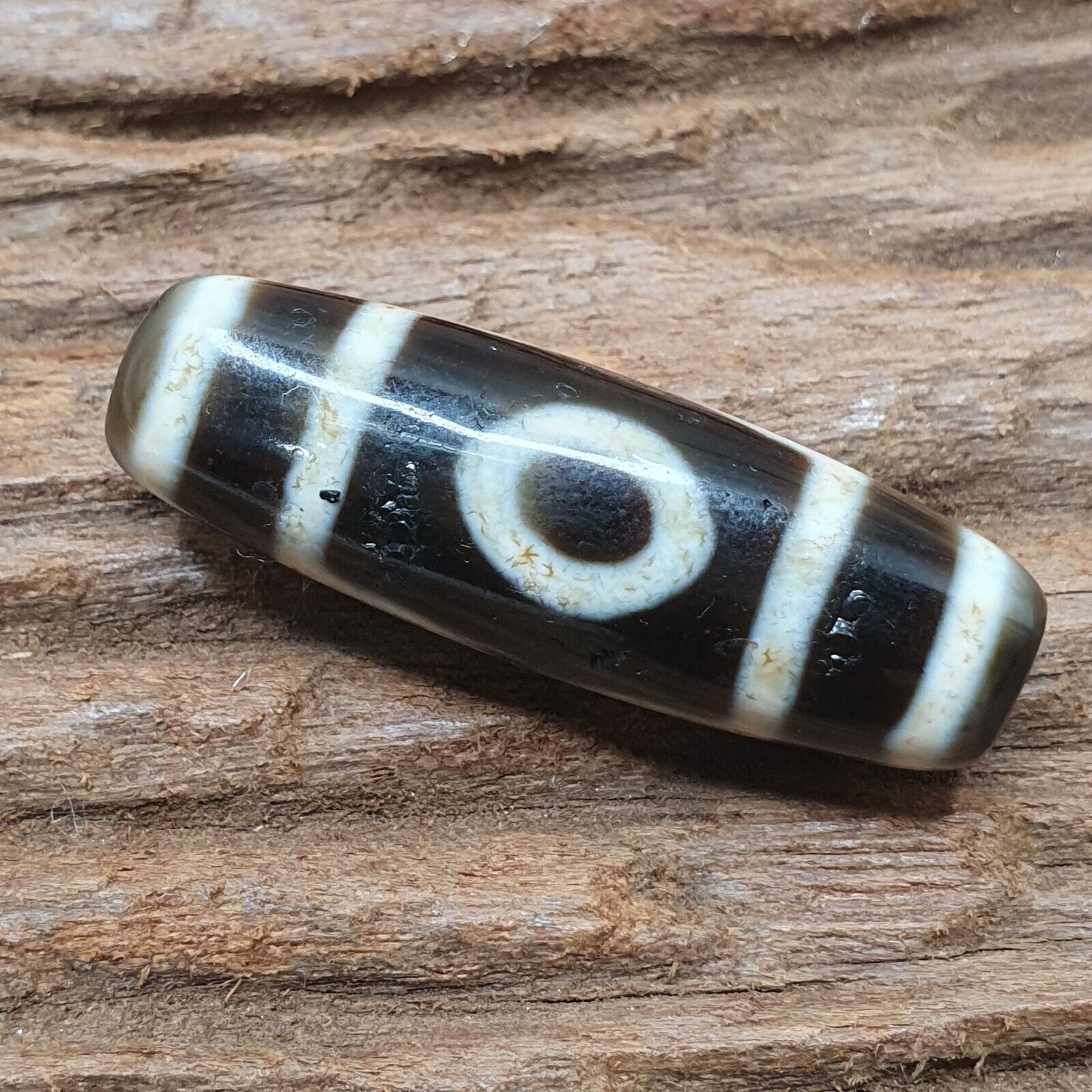 Old Tibetan Himalayan 3 Eyes pattern BON Dzi Agate Bead Amulet