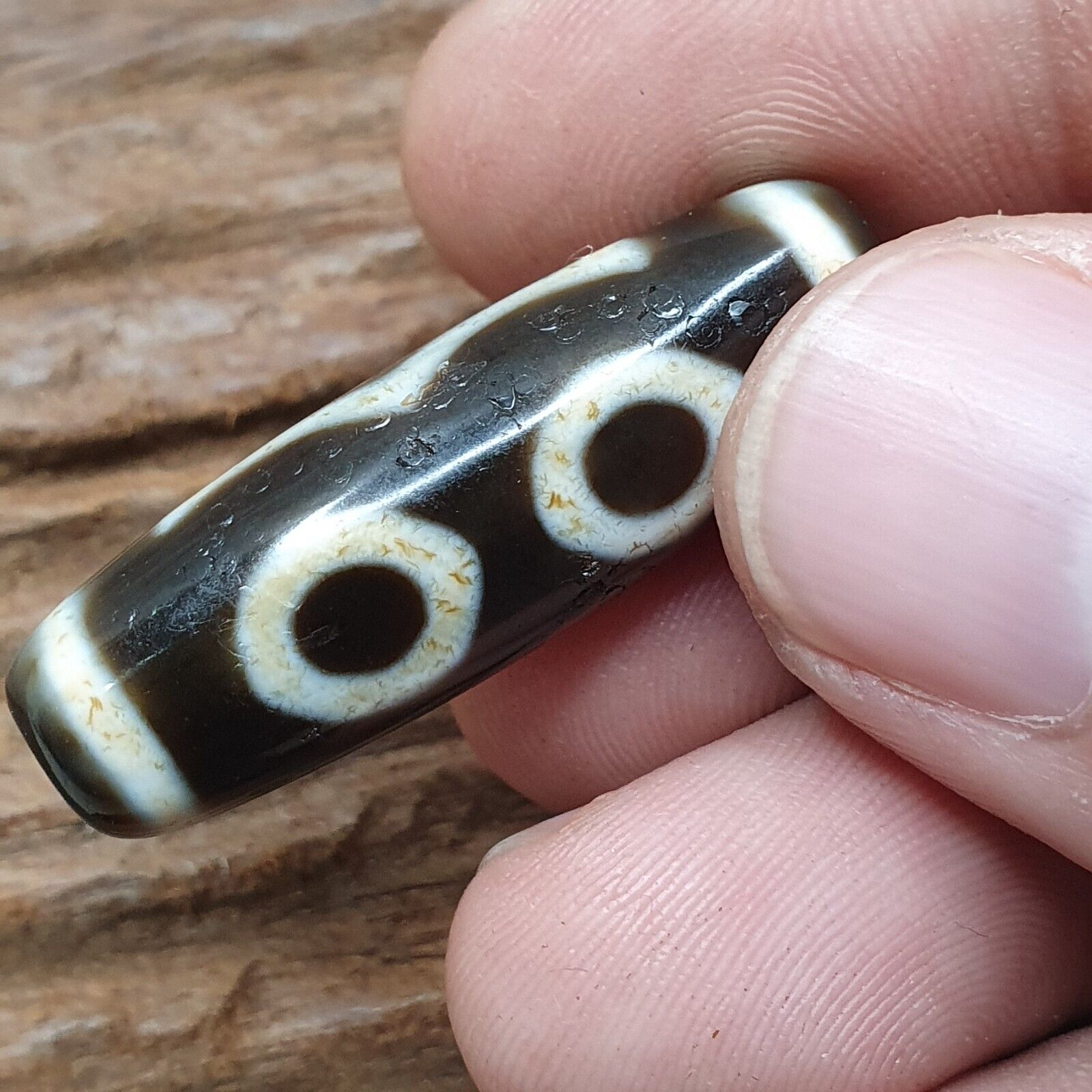Old Tibetan Himalayan 3 Eyes pattern BON Dzi Agate Bead Amulet