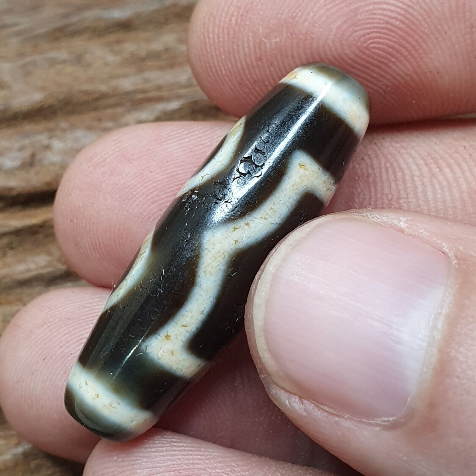 Old Tibetan Himalayan 3 Eyes pattern BON Dzi Agate Bead Amulet