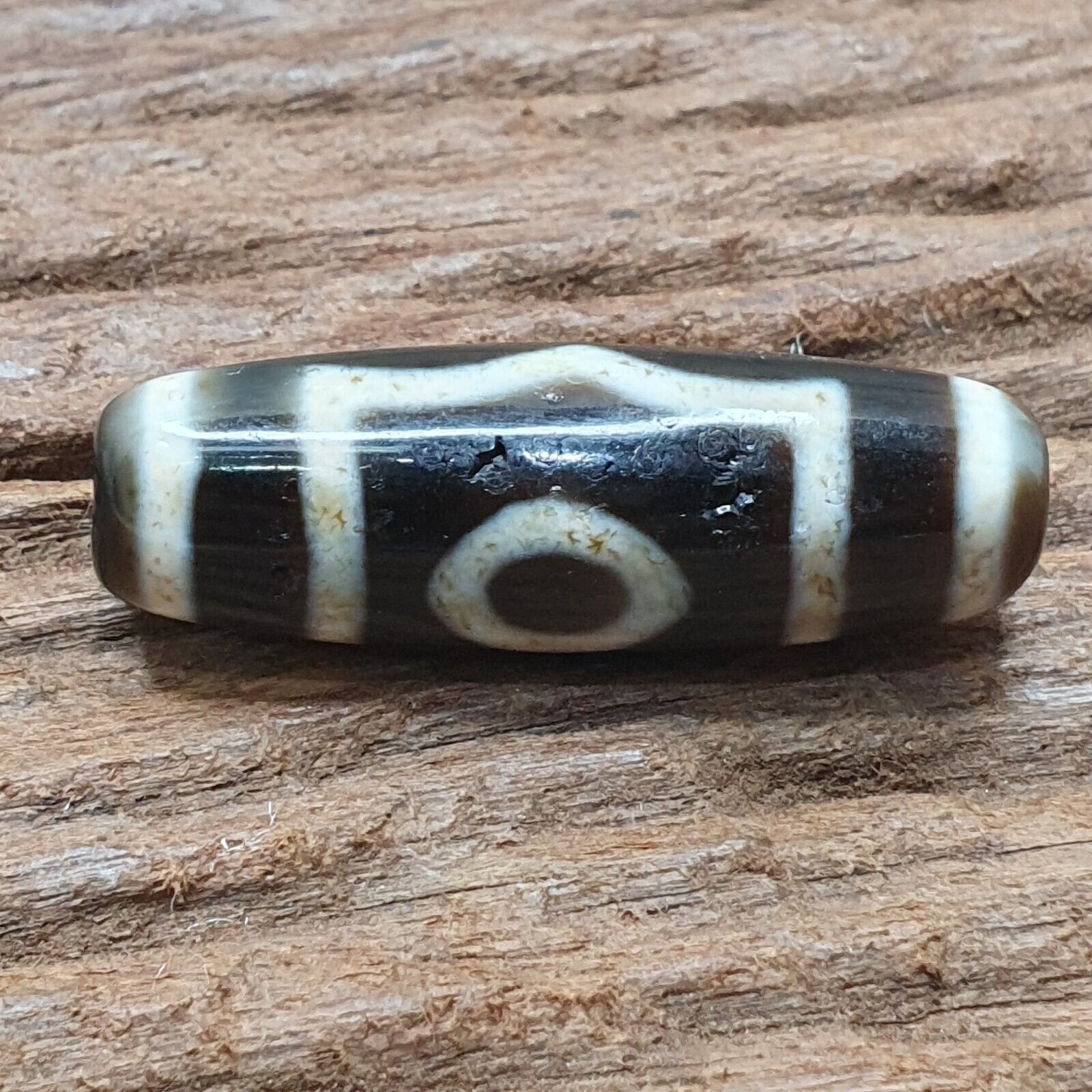 Old Tibetan Himalayan 3 Eyes pattern BON Dzi Agate Bead Amulet