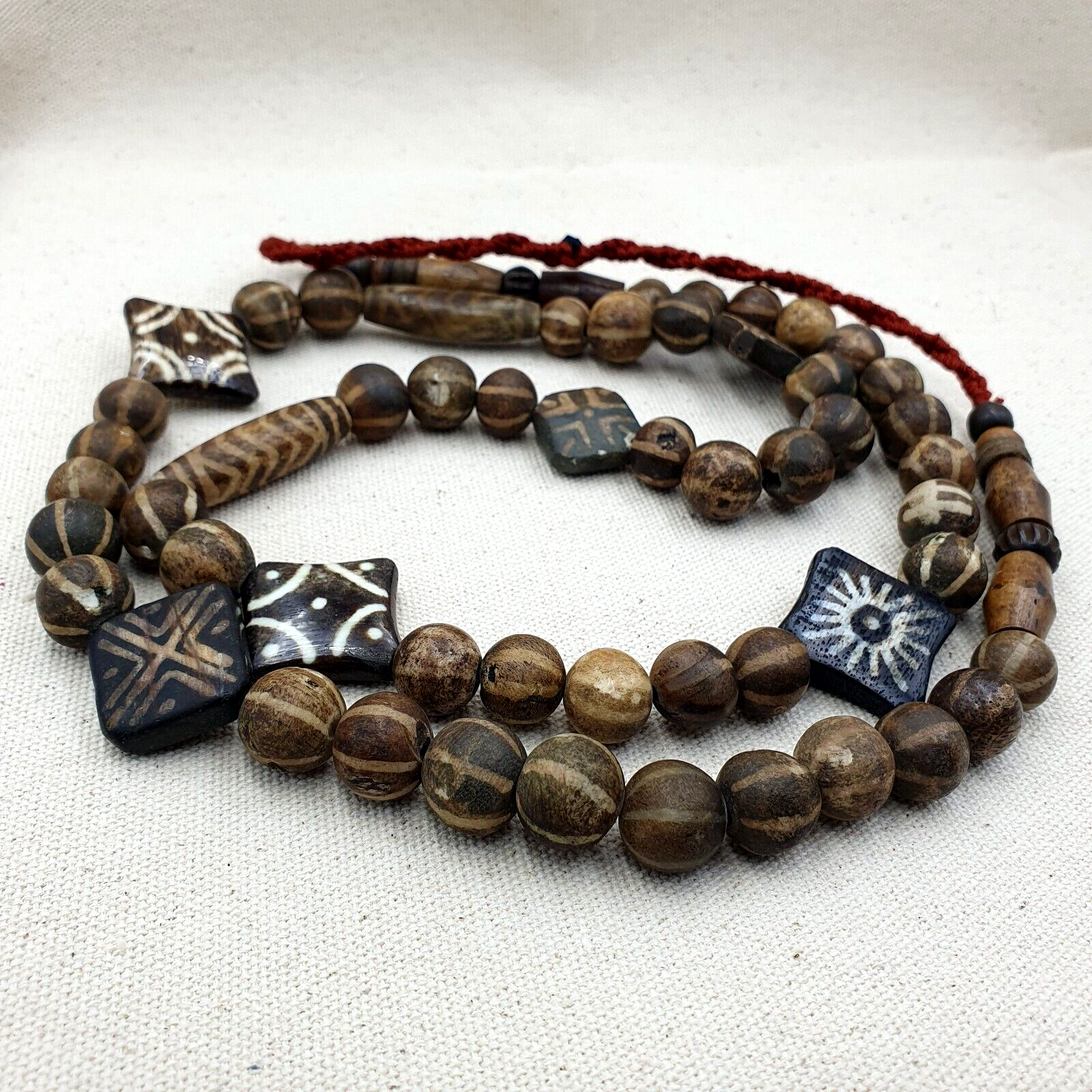 South East Asian Old PUMTEK BEADS Necklace Palmwood Great Patterns