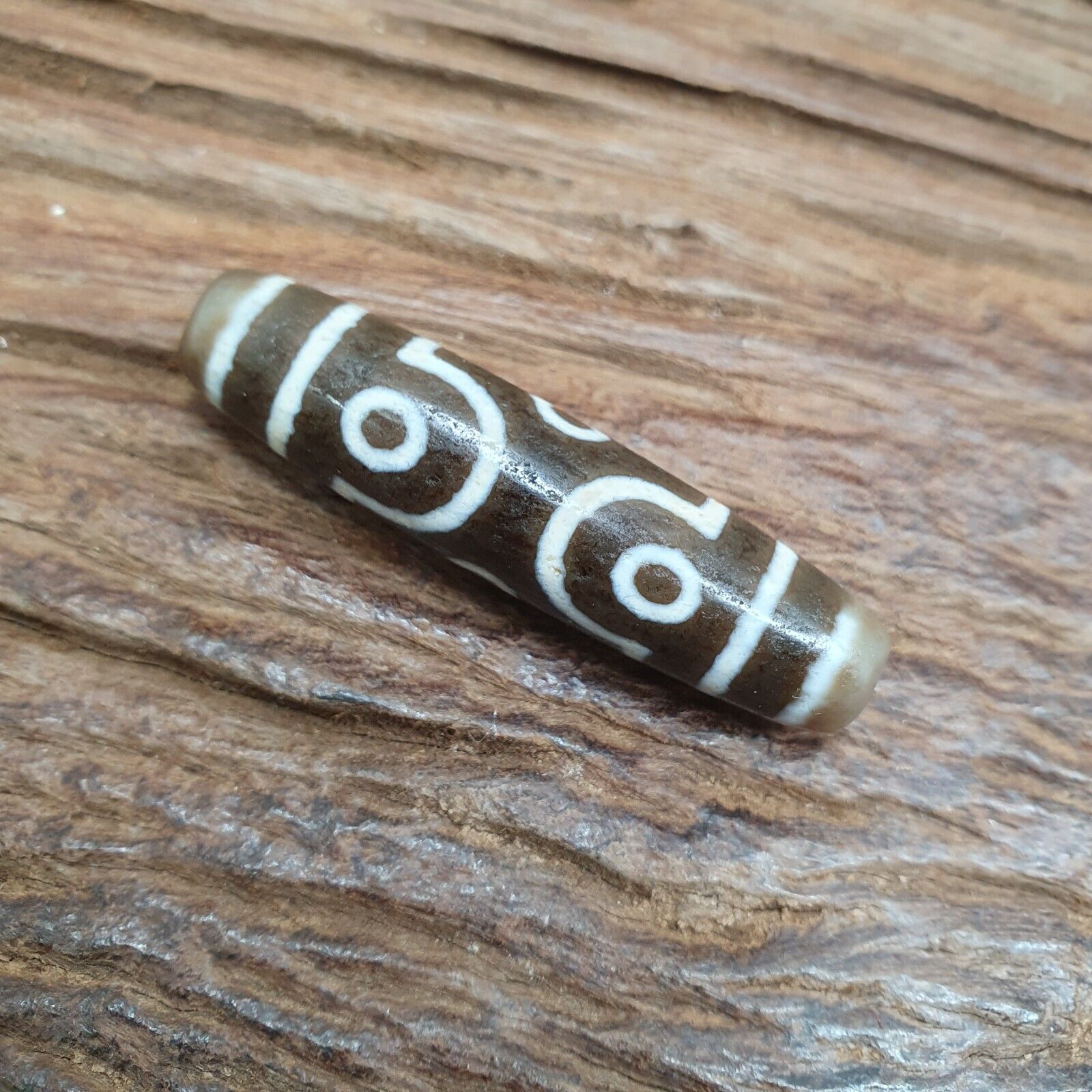 Vintage Tibetan Himalayan 6 Eyes Unique pattern Agate stone Dzi Bead Amulet