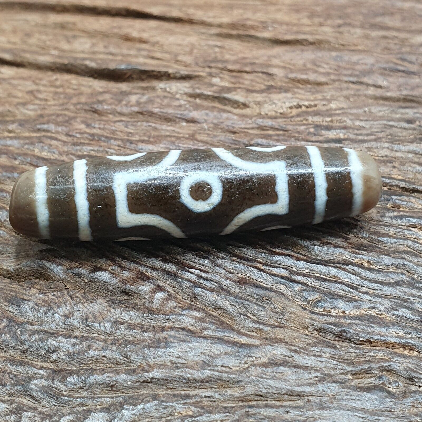 Vintage Tibetan Himalayan 6 Eyes Unique pattern Agate stone Dzi Bead Amulet