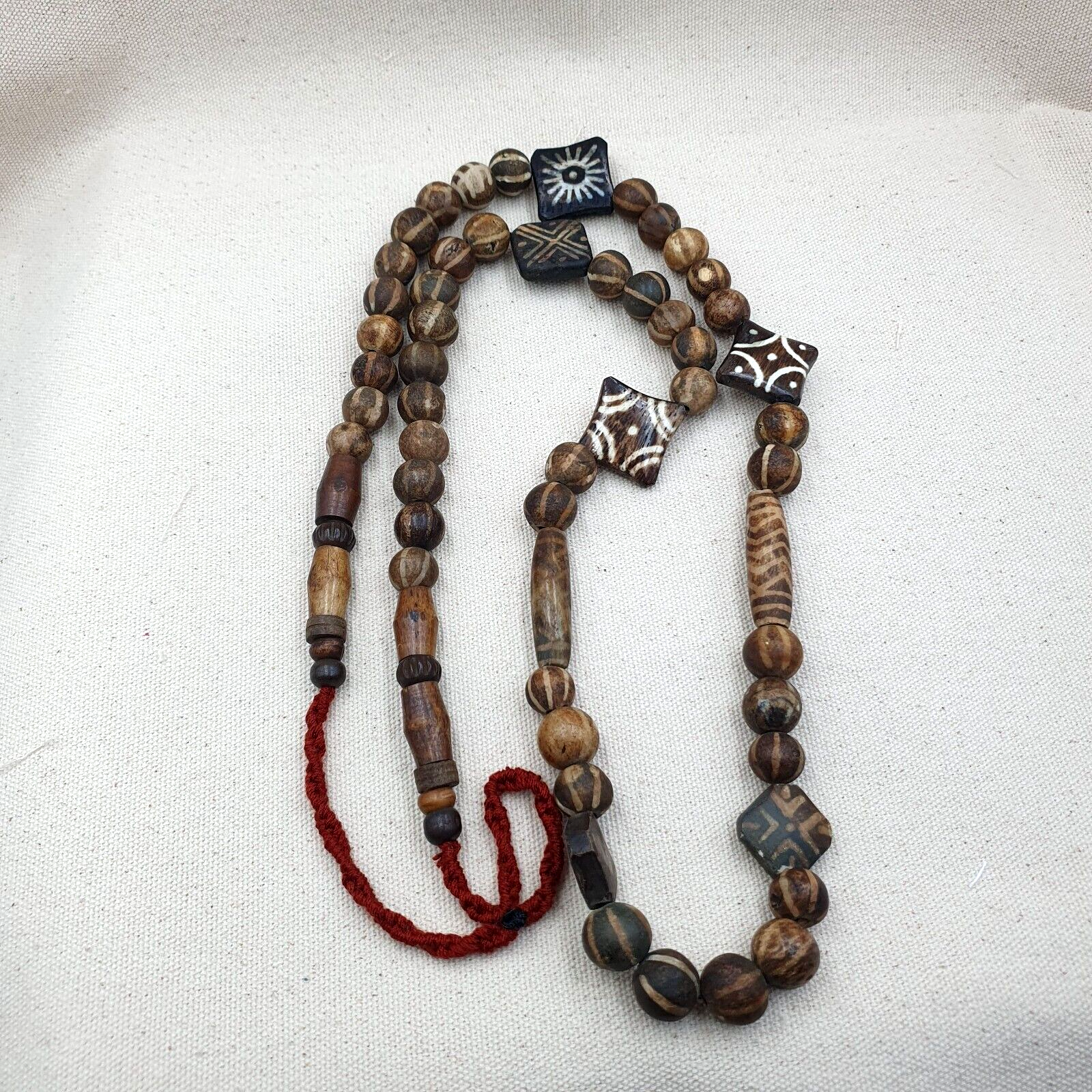 South East Asian Old PUMTEK BEADS Necklace Palmwood Great Patterns