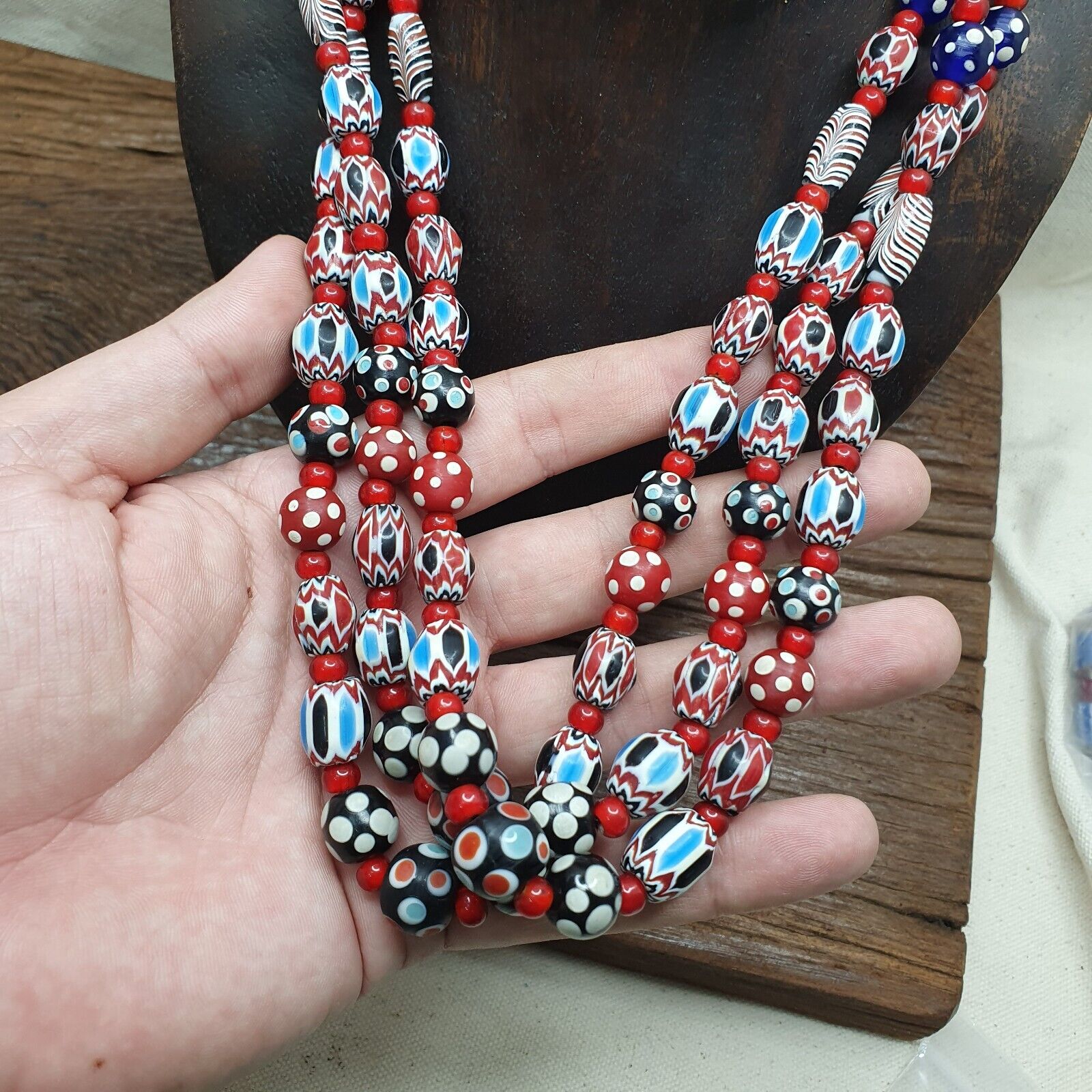Vintage Venetian Style Chevron Feather Skunk Mix Glass Beads Necklace MX-122