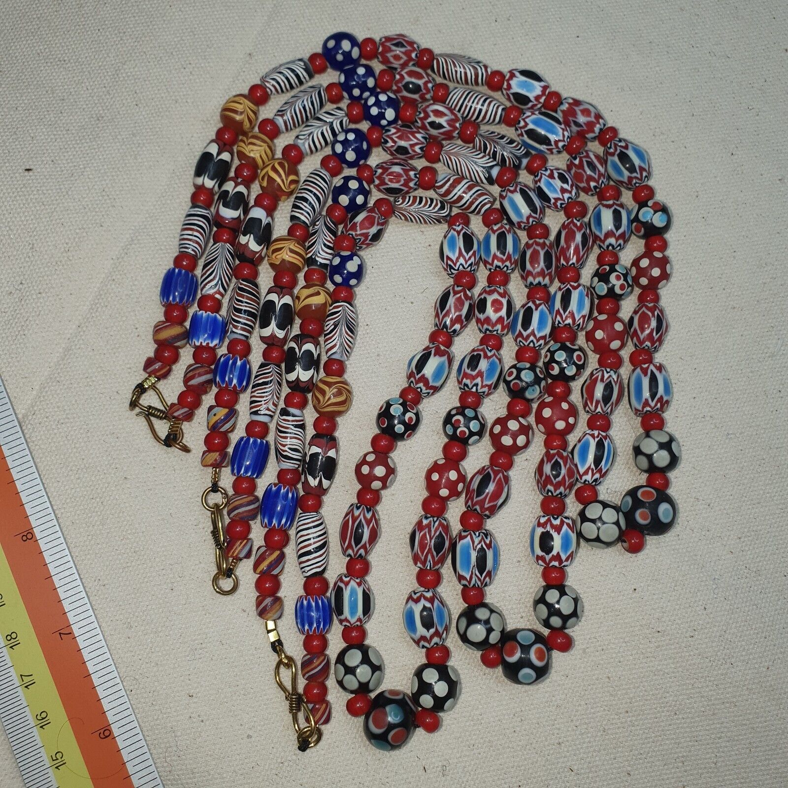 Vintage Venetian Style Chevron Feather Skunk Mix Glass Beads Necklace MX-122
