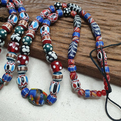 Vintage Venetian Style Chevron Feather Skunk Mix Glass Beads Necklace MX-121