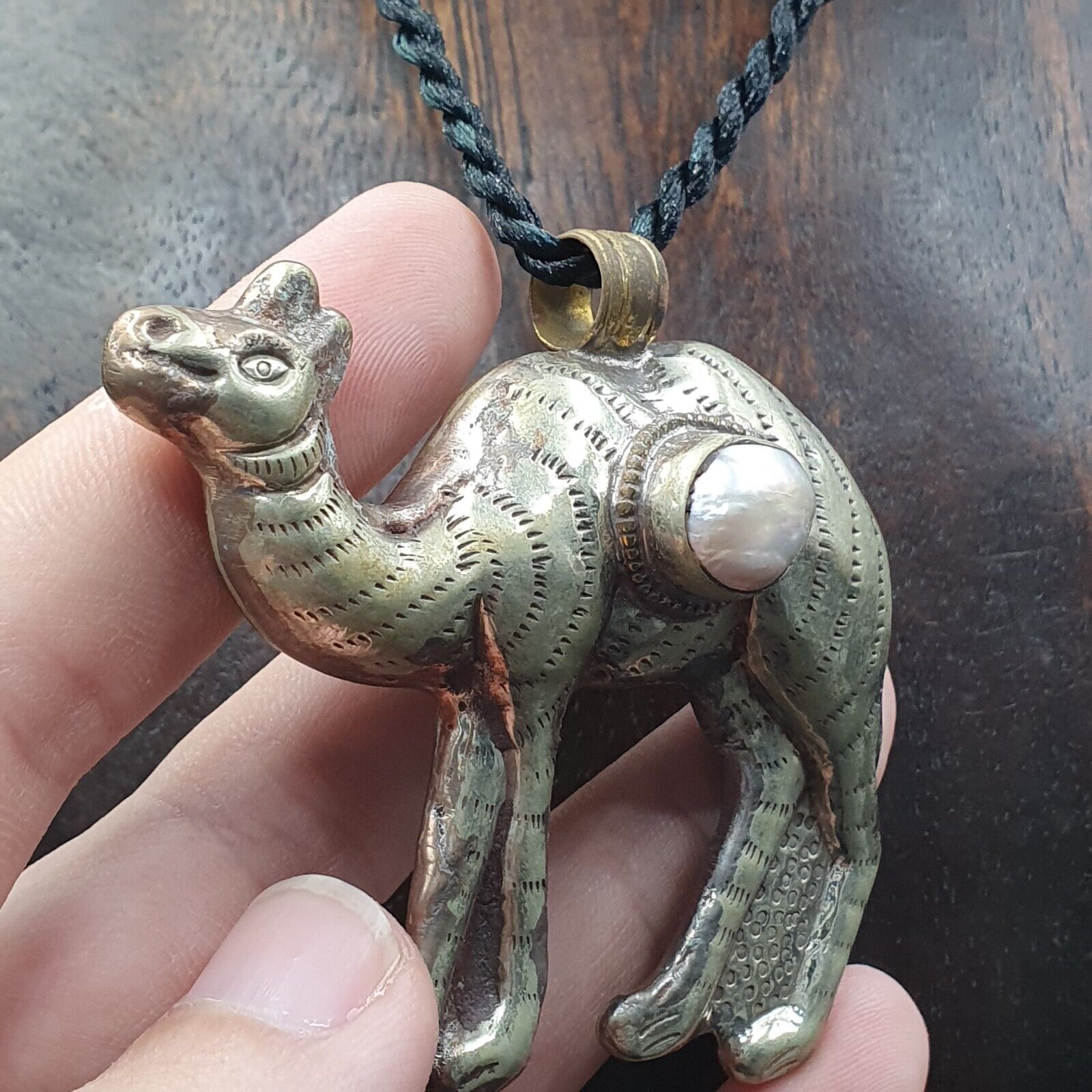 Wonderful Pearl on Mysterious Animal Figurine pendent Tibetan Pendant necklace