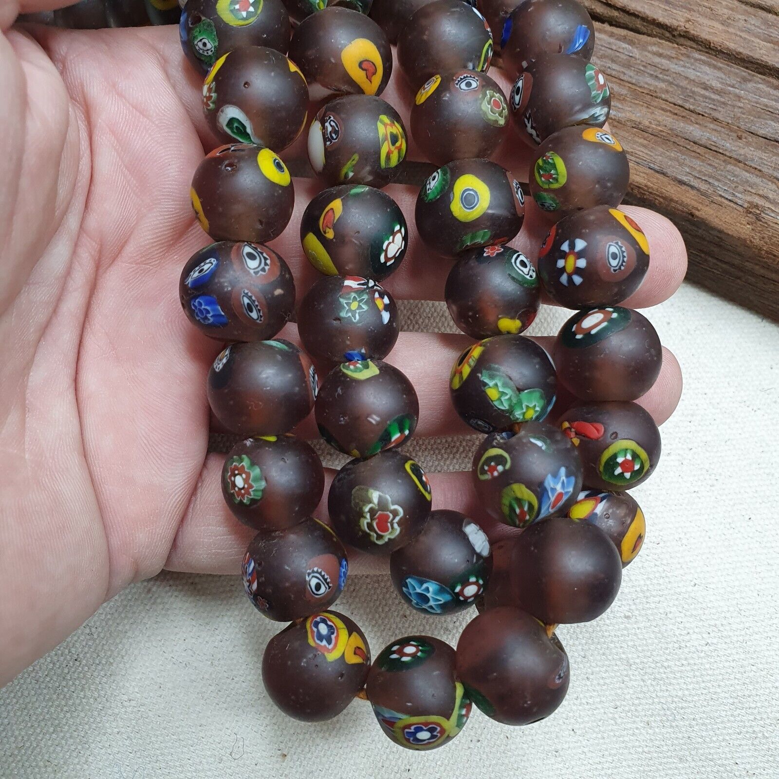 Amazing Vintage venetian-African Murano Style Glass beads Strand 15-16mm