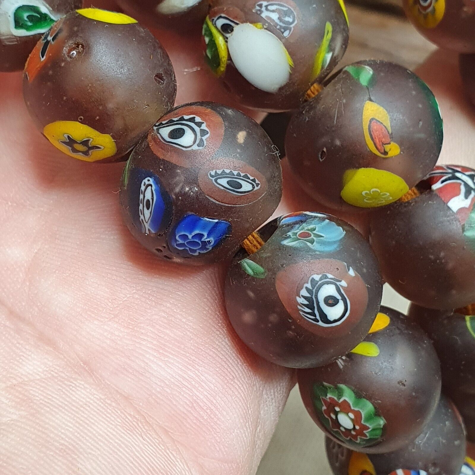 Amazing Vintage venetian-African Murano Style Glass beads Strand 15-16mm