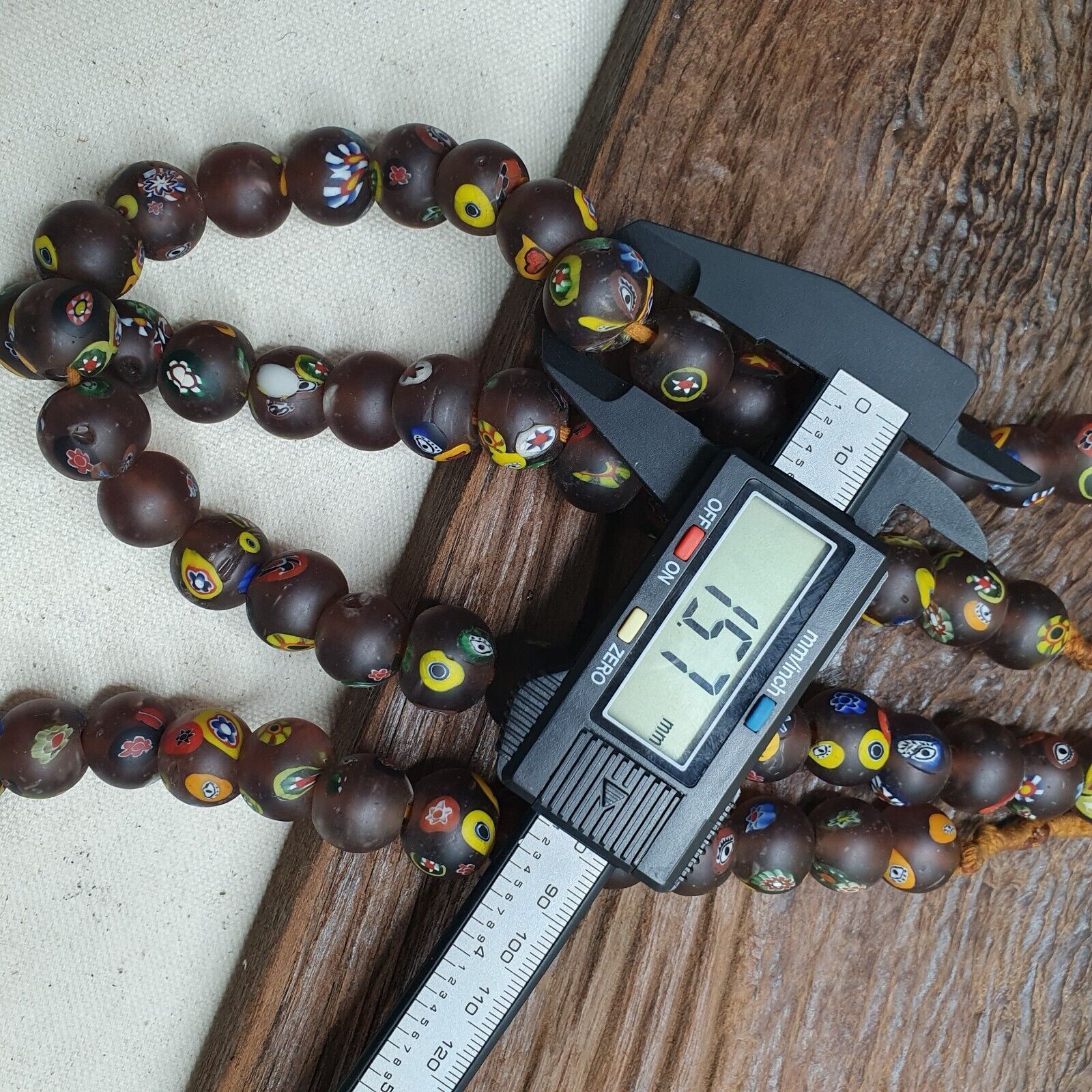 Amazing Vintage venetian-African Murano Style Glass beads Strand 15-16mm