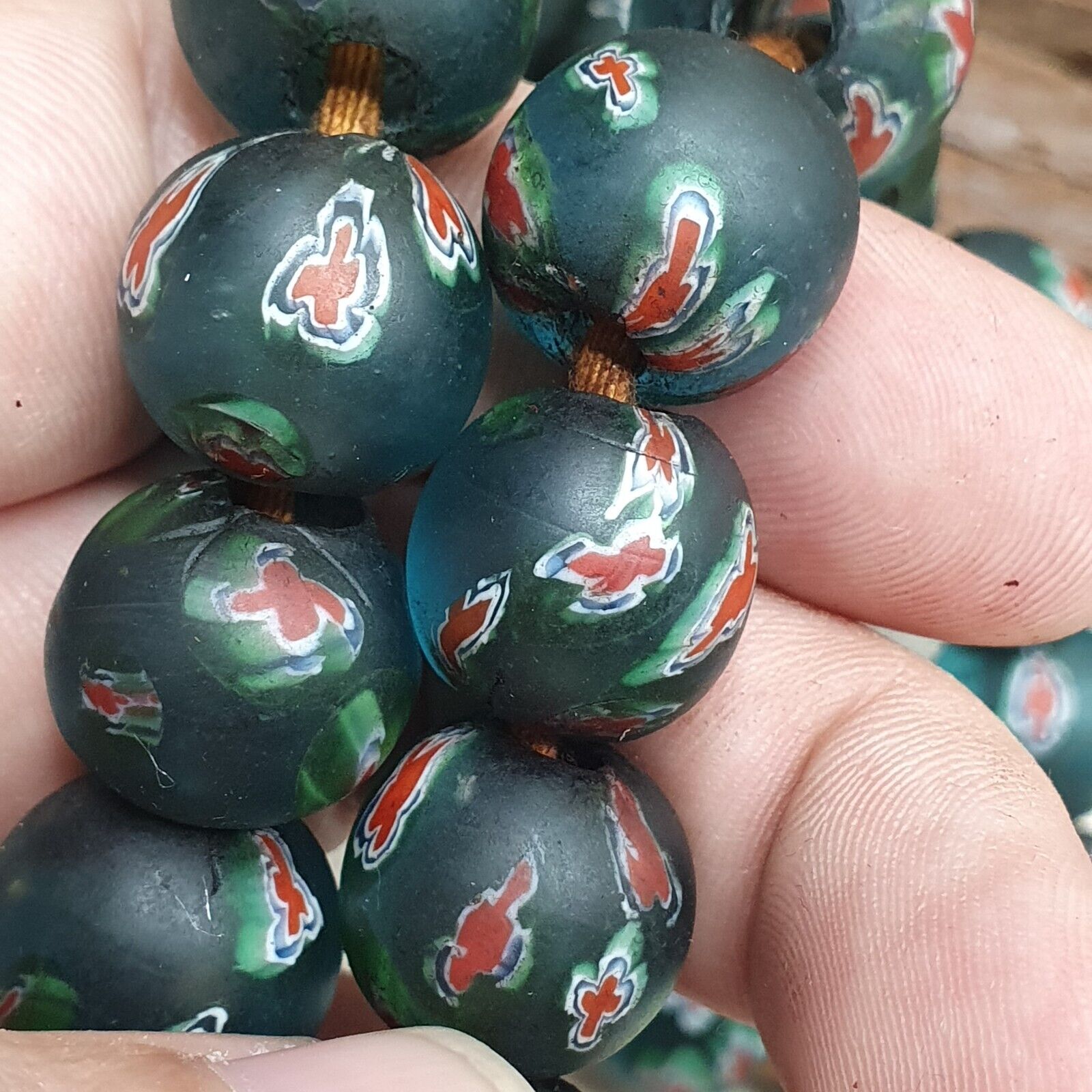 Vintage venetian-African Murano Style Floral green Glass beads Strand 15-16mm