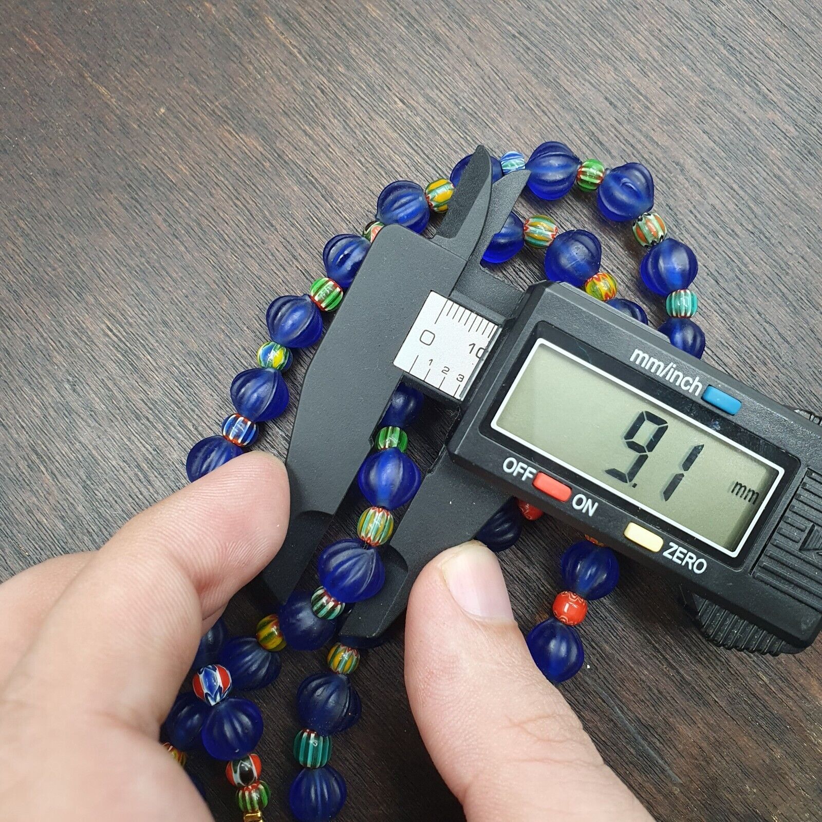 BEAUTIFUL OLD 5mm Chevron & 9 mm cobalt Blue GLASS Vintage BEADS Strand
