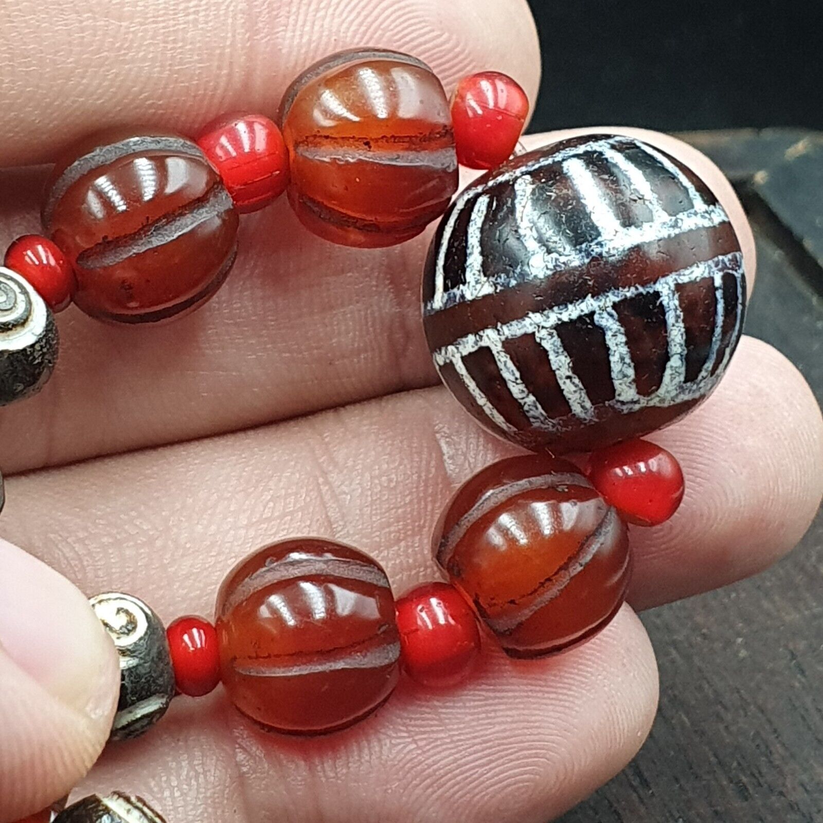 ETC-AGT Antique Tibetan Etched Agate Bead Decorated Carnelian Beads Bracelet
