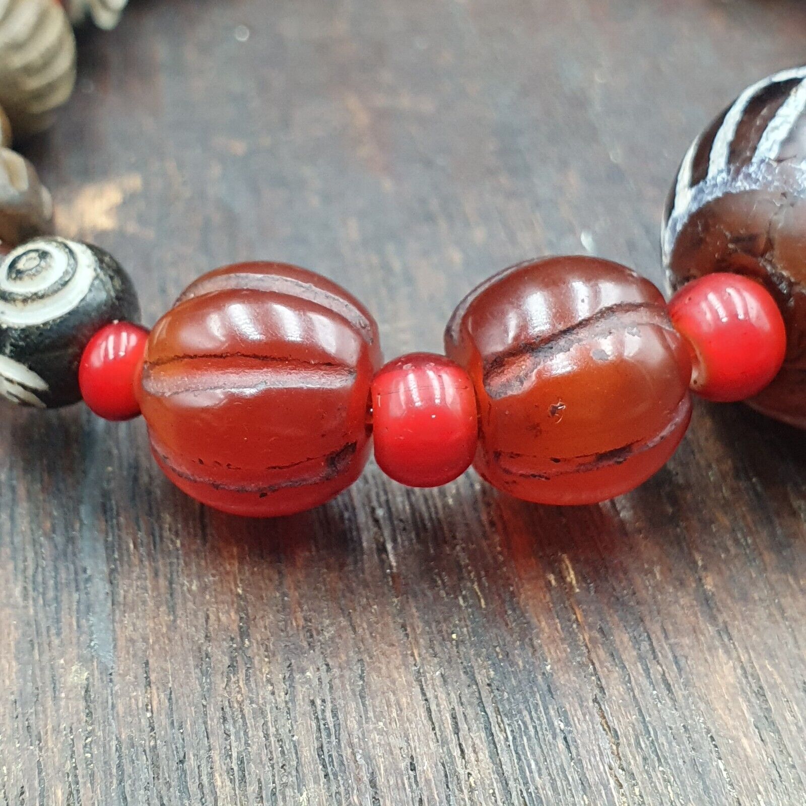ETC-AGT Antique Tibetan Etched Agate Bead Decorated Carnelian Beads Bracelet