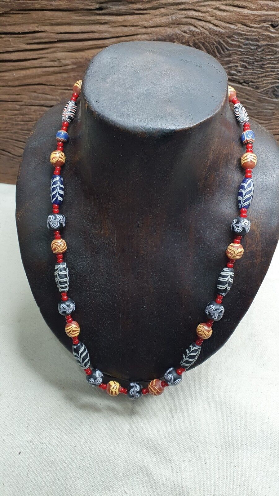 Vintage Fancy Feather Whiteheart Glass Venetian Style Beads Necklace #MX-1