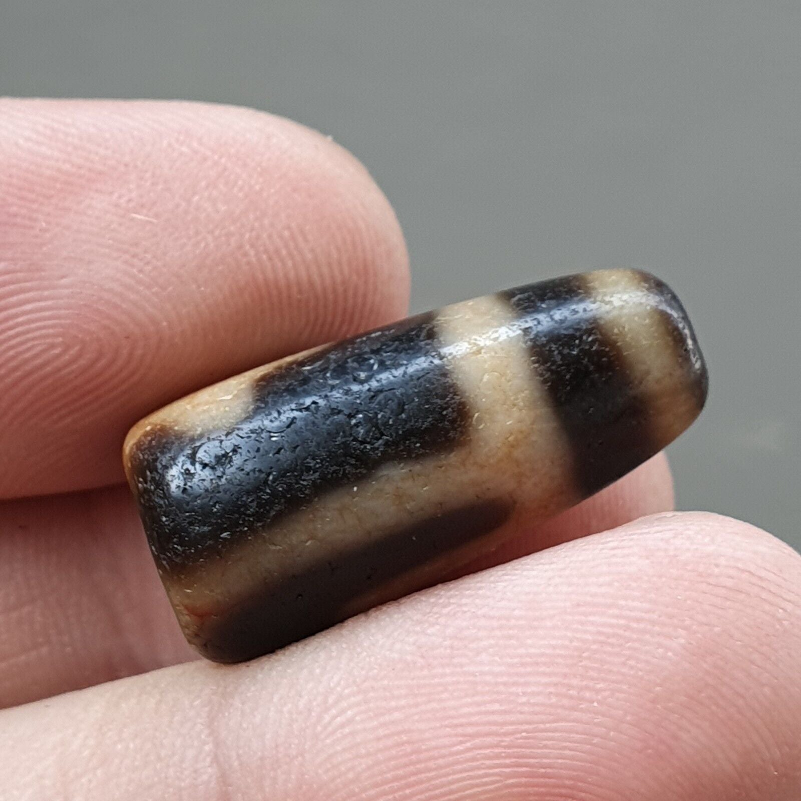 Antique Himalayan Indo Tibetan Agate Dzi Bead Amulet