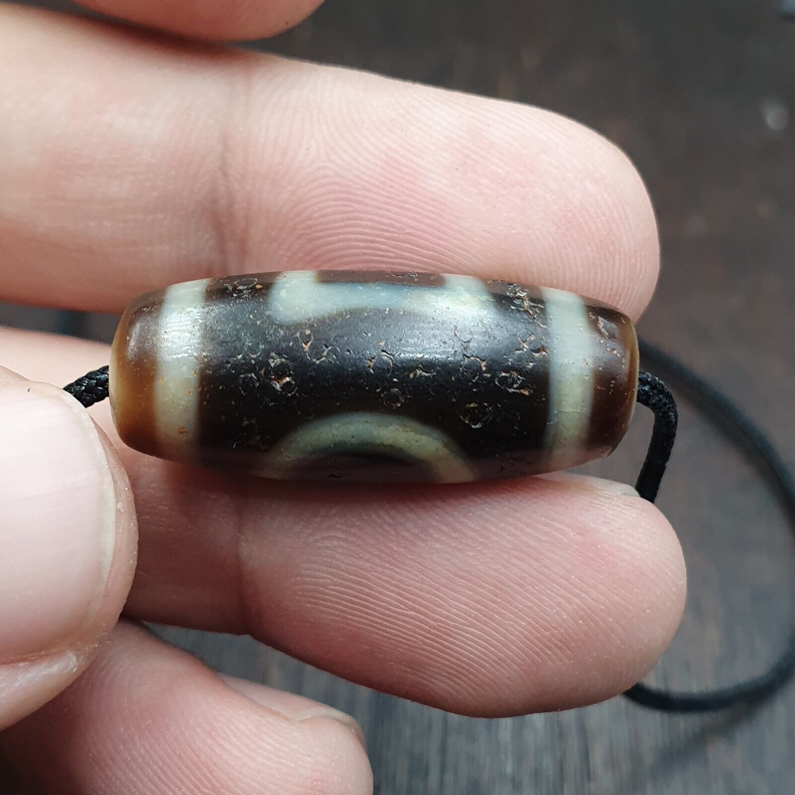 Antique Himalayan Tibetan Agate Dzi Bead Amulet Very Fine Smooth Fatina Bead