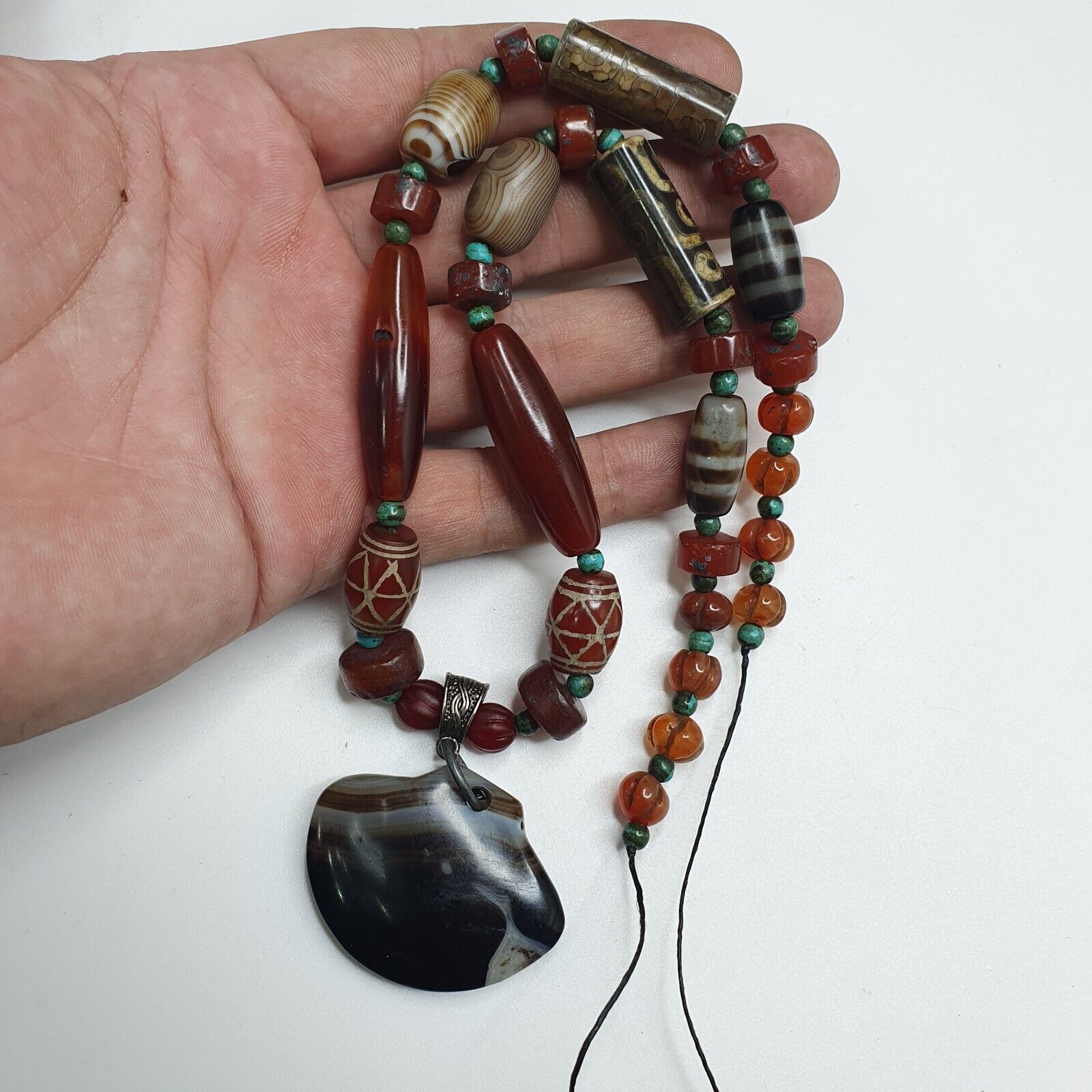 Antique Himalayan Indo Tibetan Suleimani Eye Agate Amulet Beads Necklace