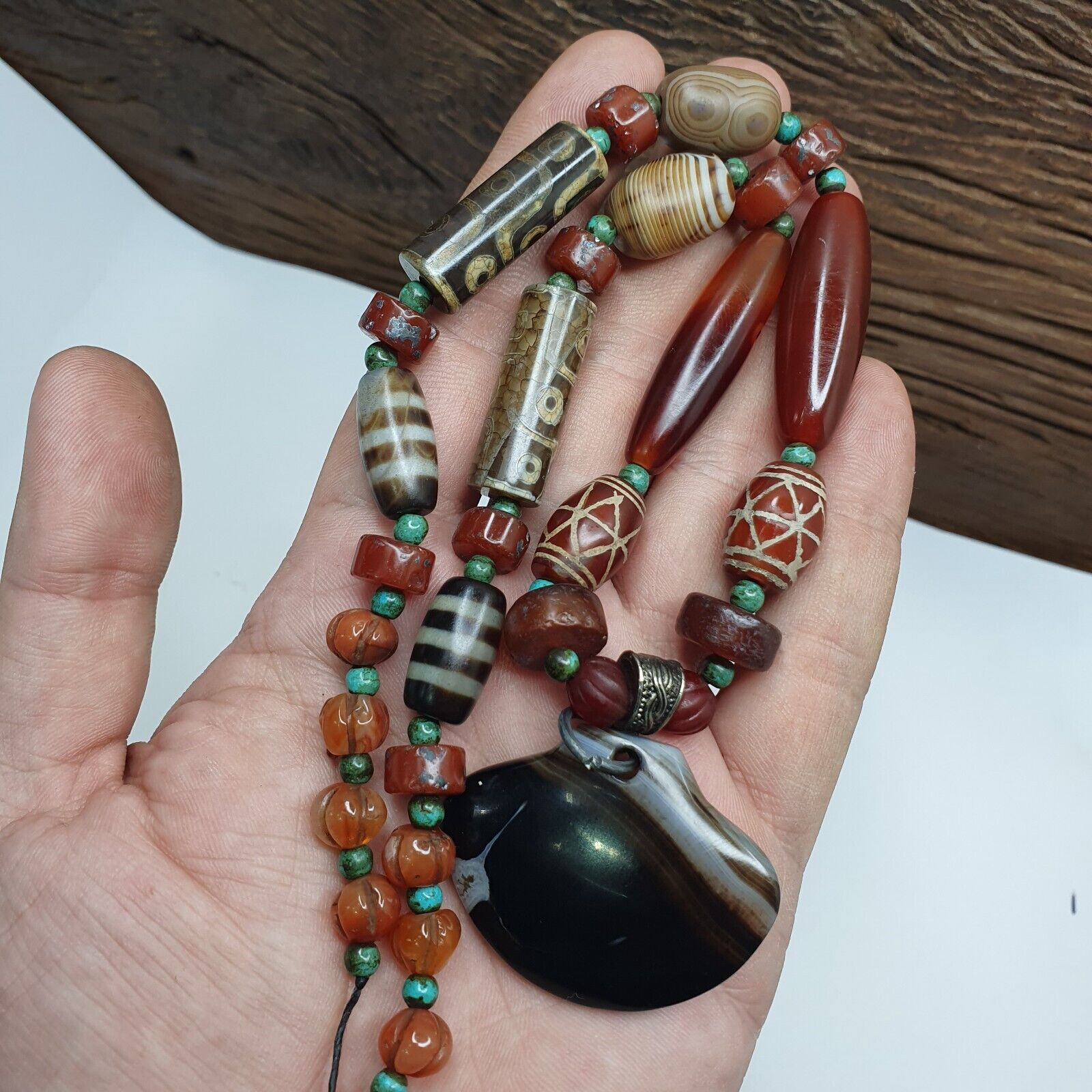 Antique Himalayan Indo Tibetan Suleimani Eye Agate Amulet Beads Necklace