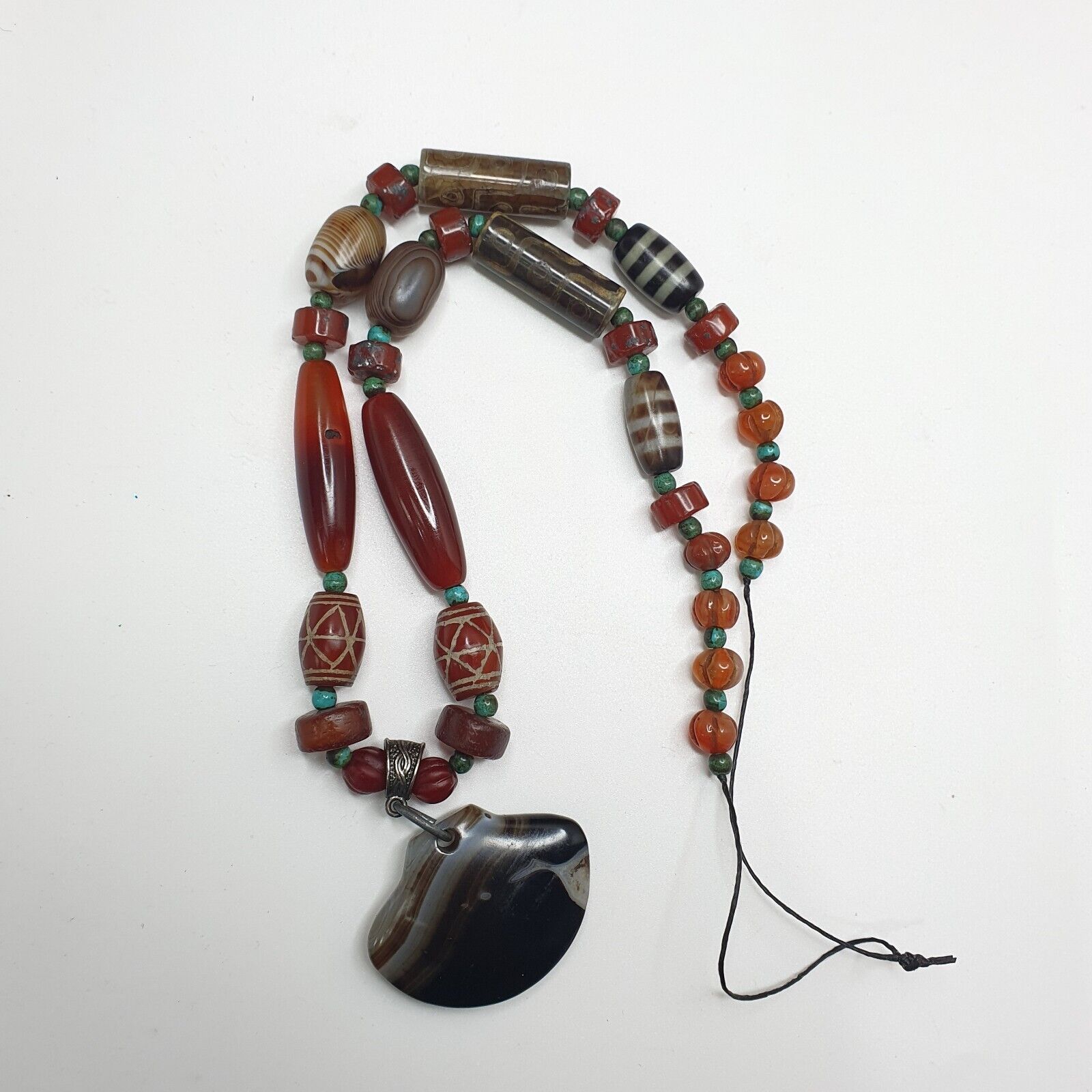 Antique Himalayan Indo Tibetan Suleimani Eye Agate Amulet Beads Necklace