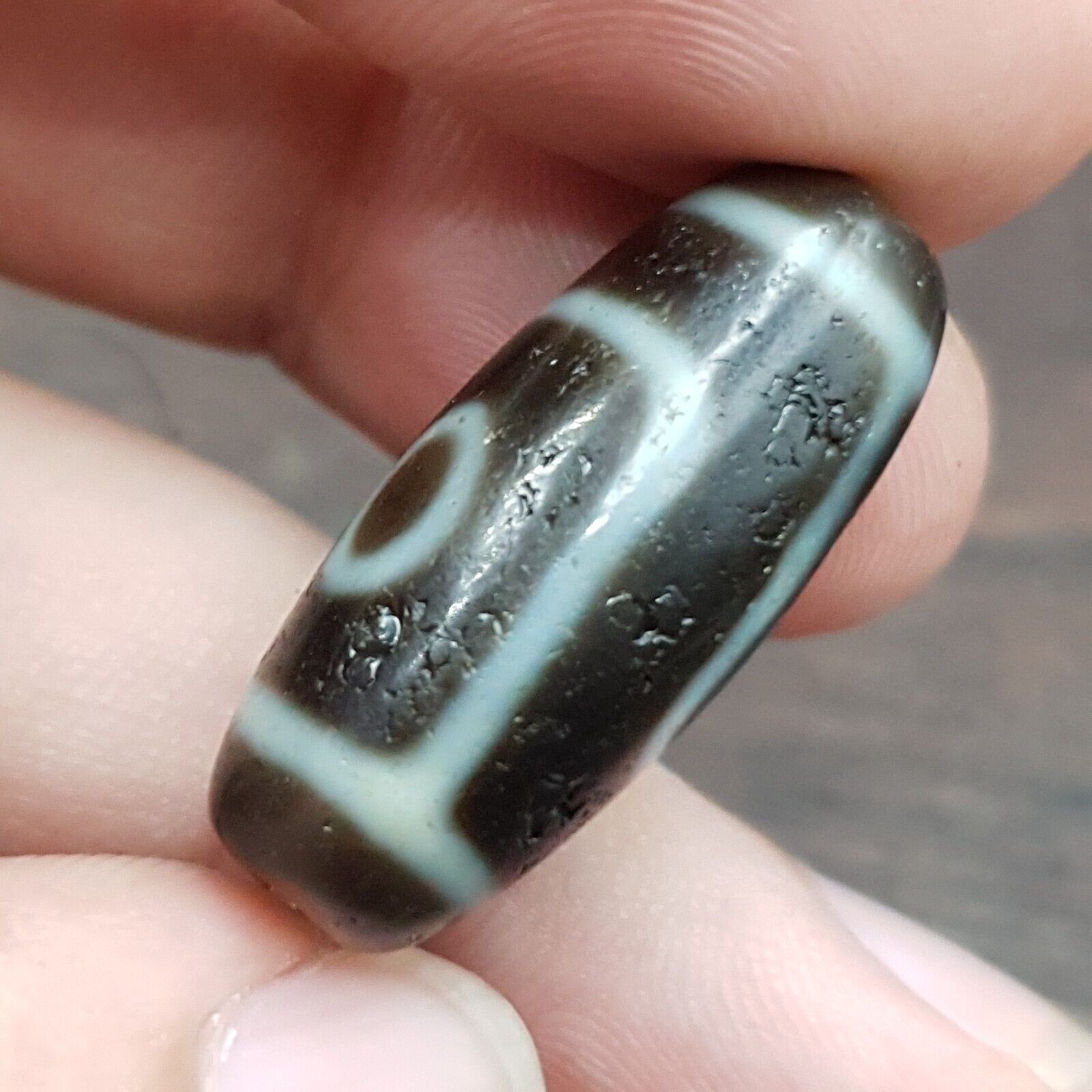 2 Slide Eyes Old Tibetan High Quality Agate Dzi Bead Amulet OTB8-2