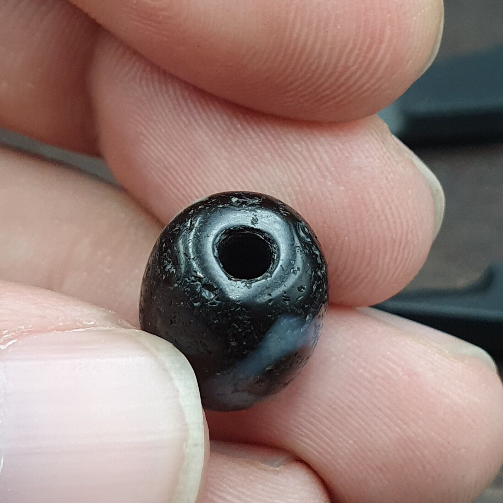 Antique Tibetan 2 Diamond eyes Agate Dzi Bead: A Rare Gem from the Past
