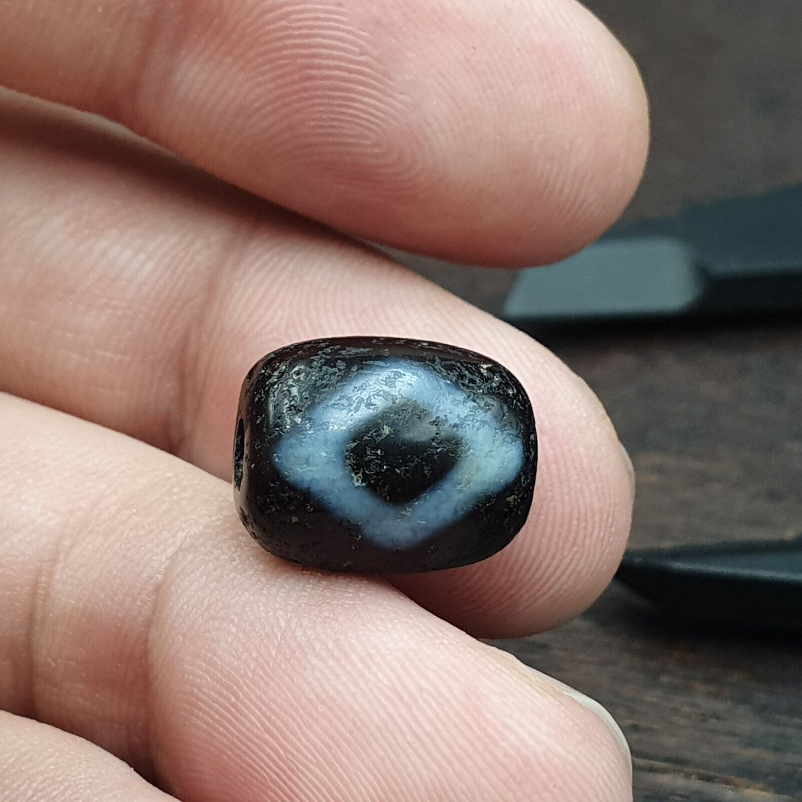 Antique Tibetan 2 Diamond eyes Agate Dzi Bead: A Rare Gem from the Past