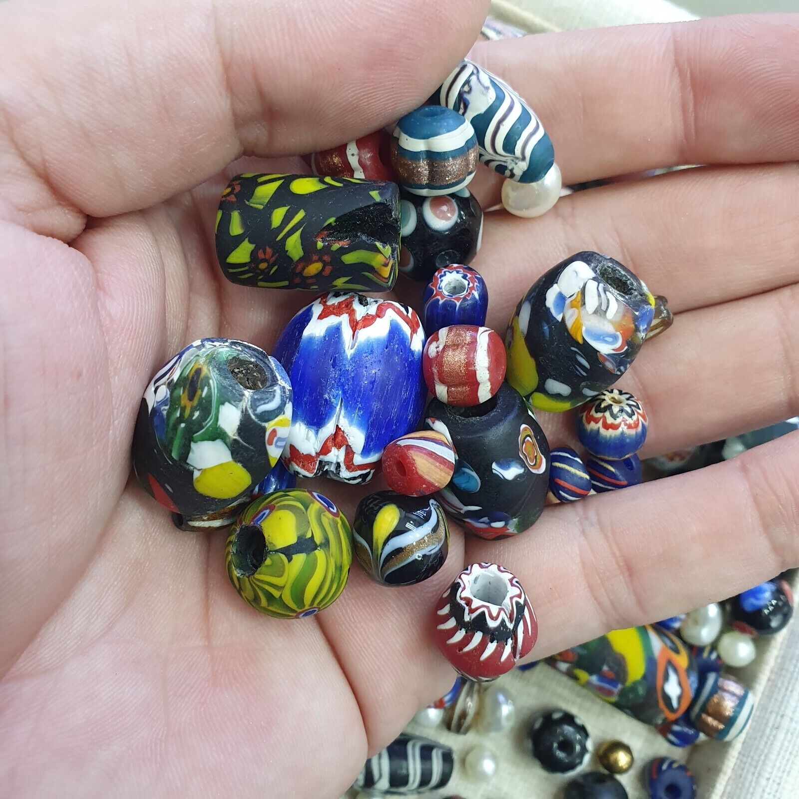 Vintage Glass Beads Mix lot For Collectors Jewelry Makers 308grams