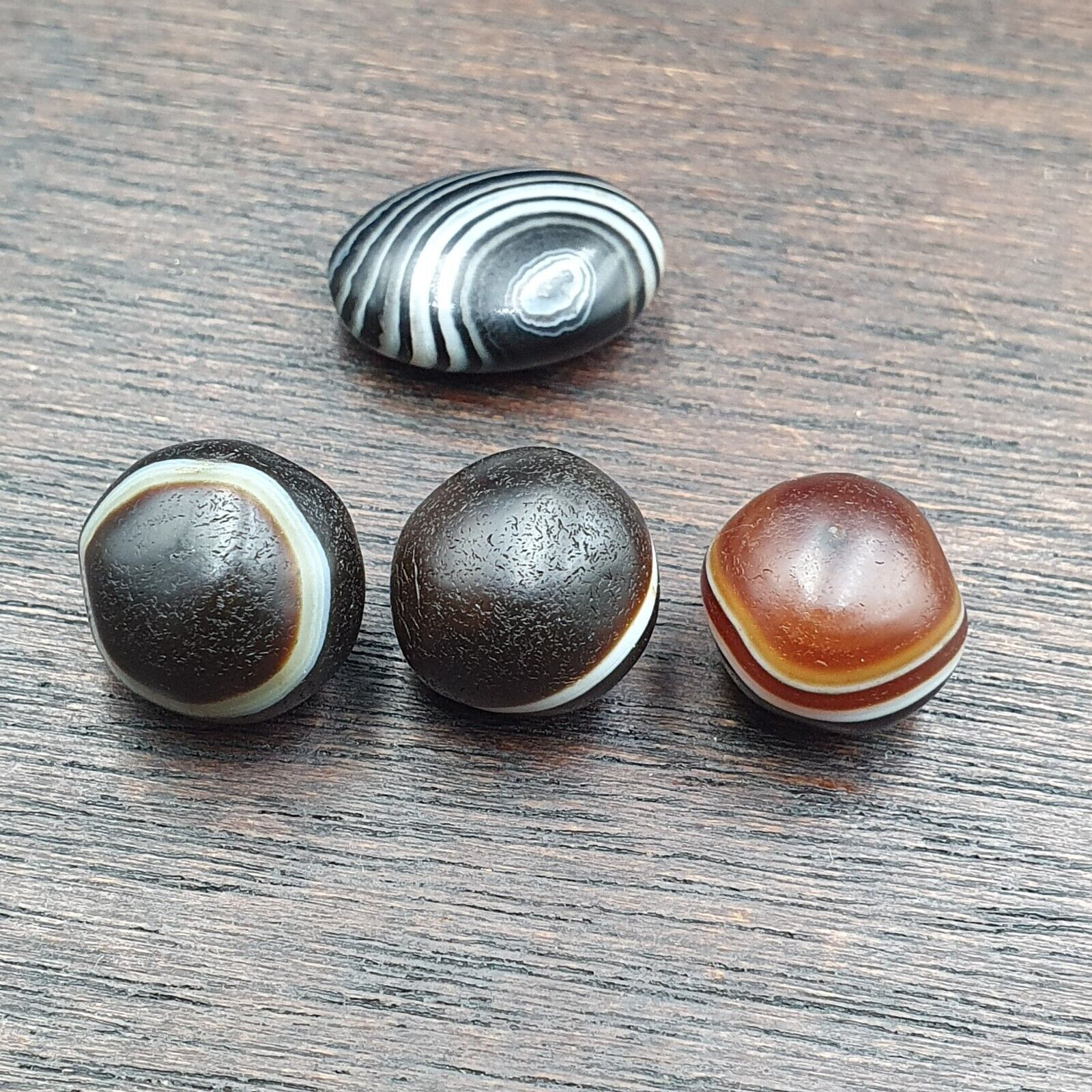 Antique Tibetan Banded Agate Bead Natural Patterns Agate Amulet Lot 4 pcs