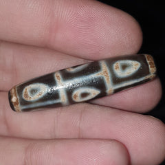 Vintage Old Himalayan Indo Tibetan 9 Eyes Agate Beads Unique pattern