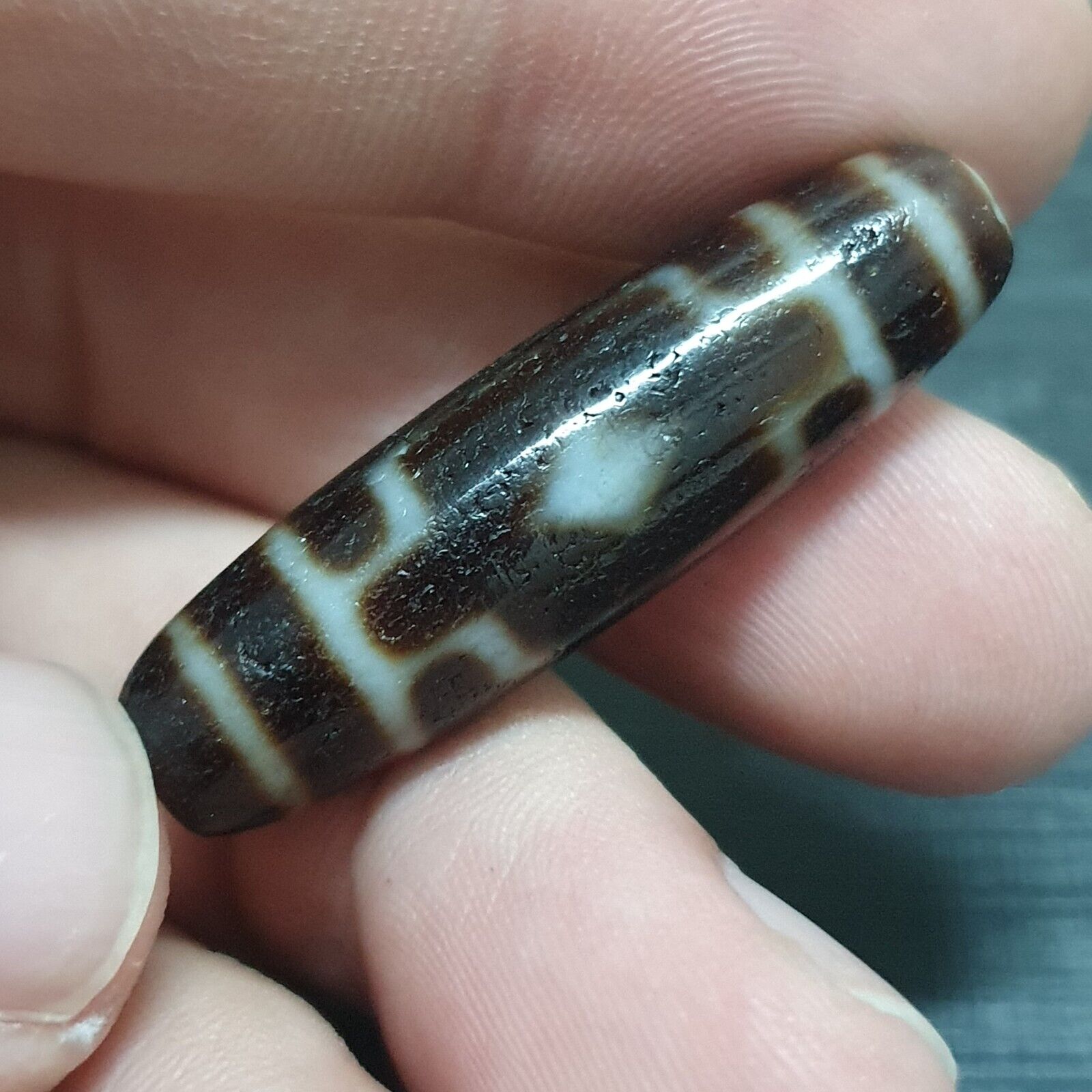High Quality 2 Diamond Eyes Old Himalayan Indo Tibetan Agate DZI Bead