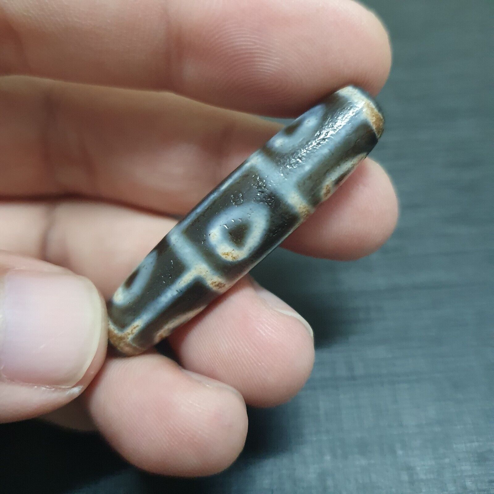 Vintage Old Himalayan Indo Tibetan 9 Eyes Agate Beads Unique pattern
