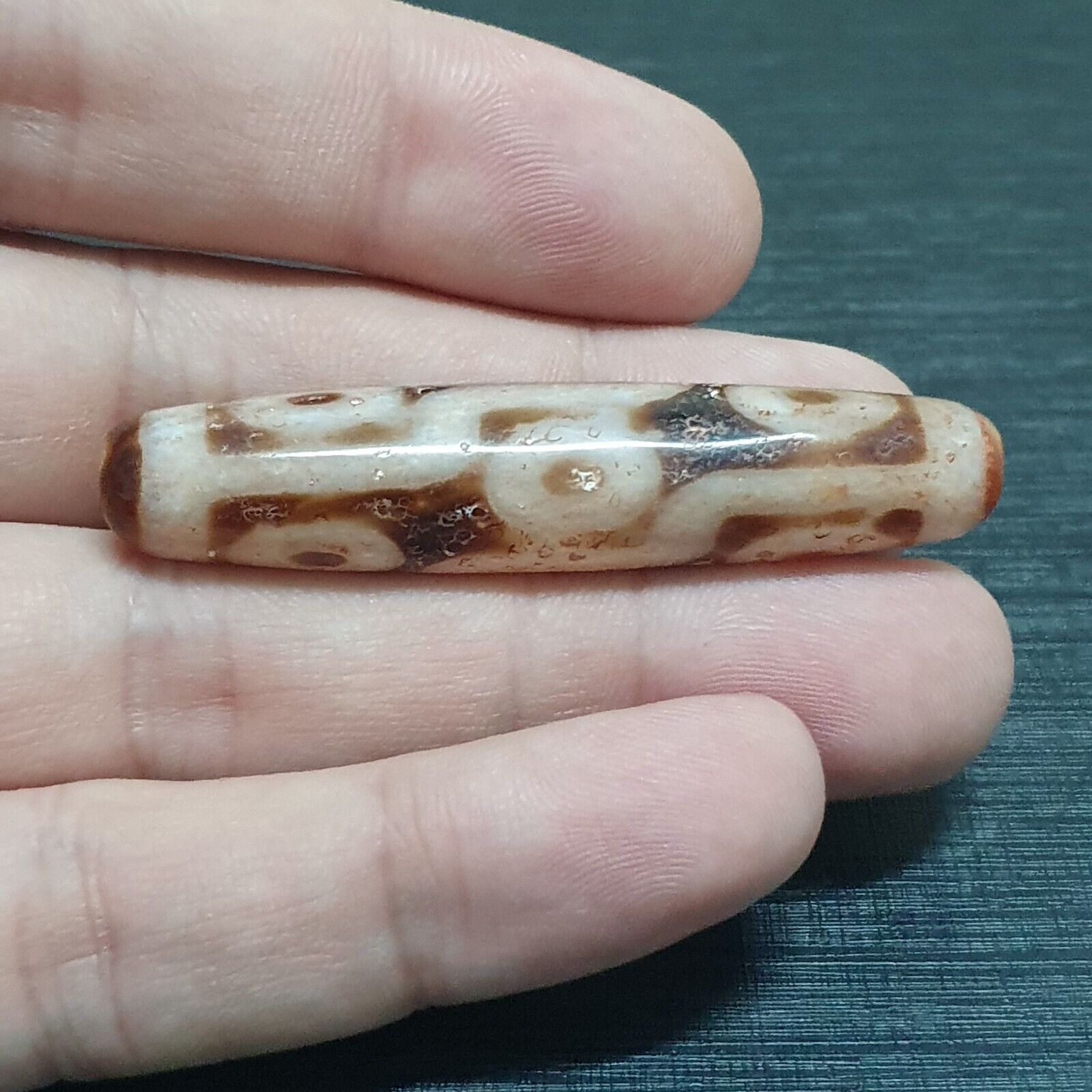 Rusted Vintage Old Himalayan Indo Tibetan 9 Eyes Agate Bead Unique pattern