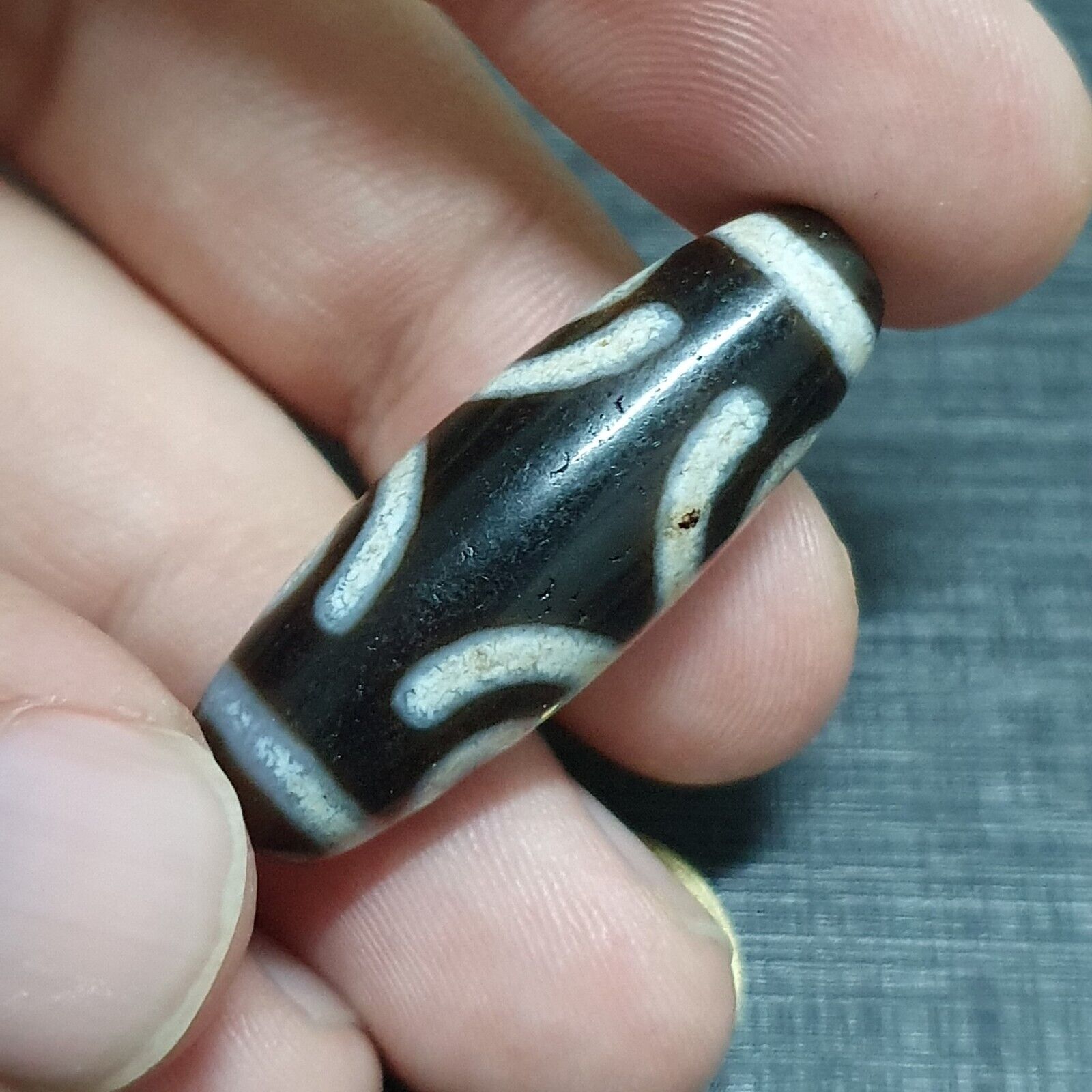 Tibetan Old Agate Dzi Bead " Unique Eyes Pattern " Amulet Pendant