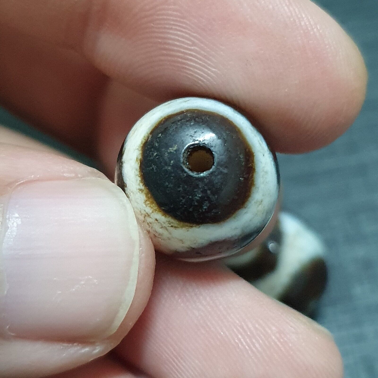 Lot 2 Beads Indo Tibetan 3 eyes Pattern Agate Dzi Amulet Beads