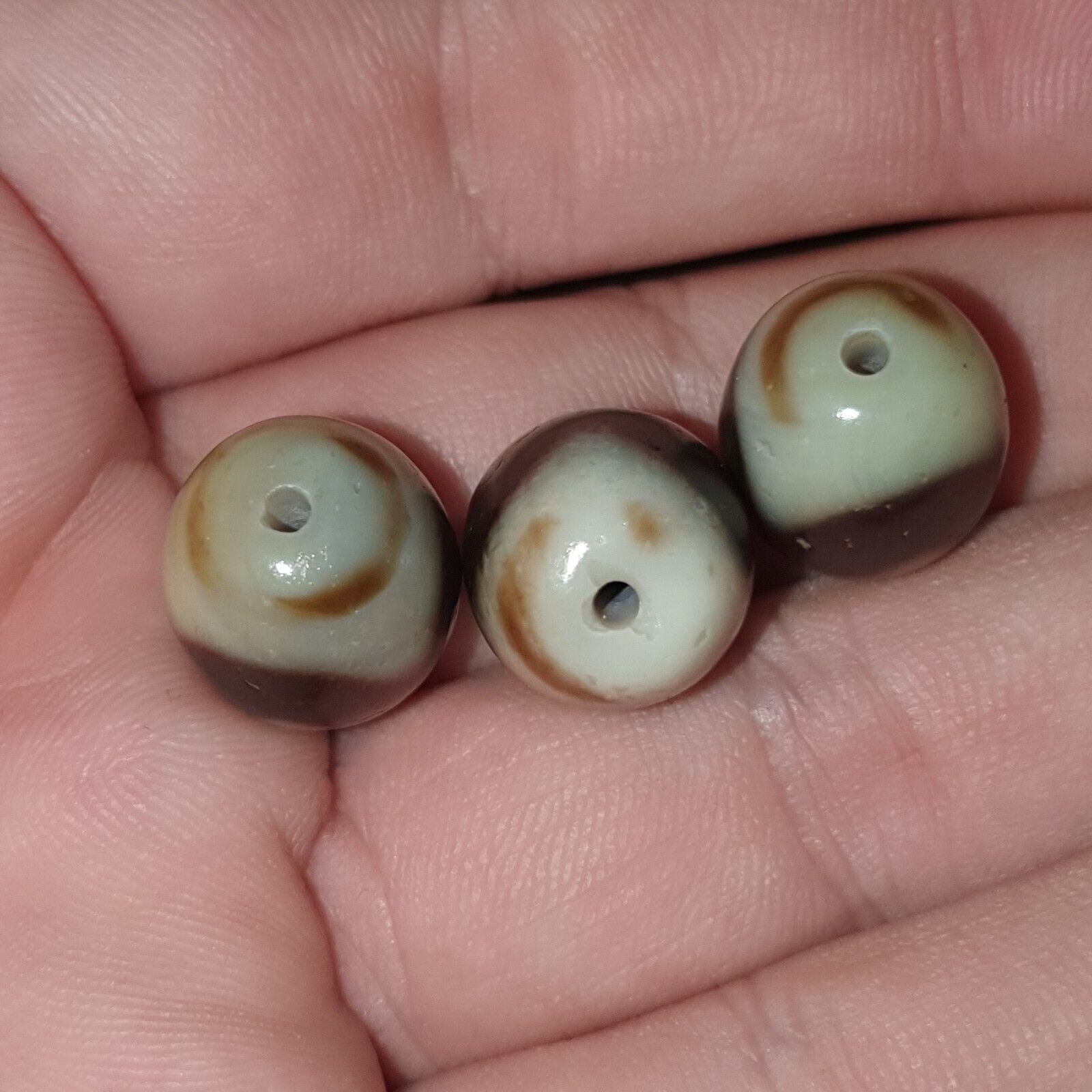 Lot 3 Beads Indo Tibetan Tiger Teeth Zigzag Pattern Agate Dzi Amulet Beads