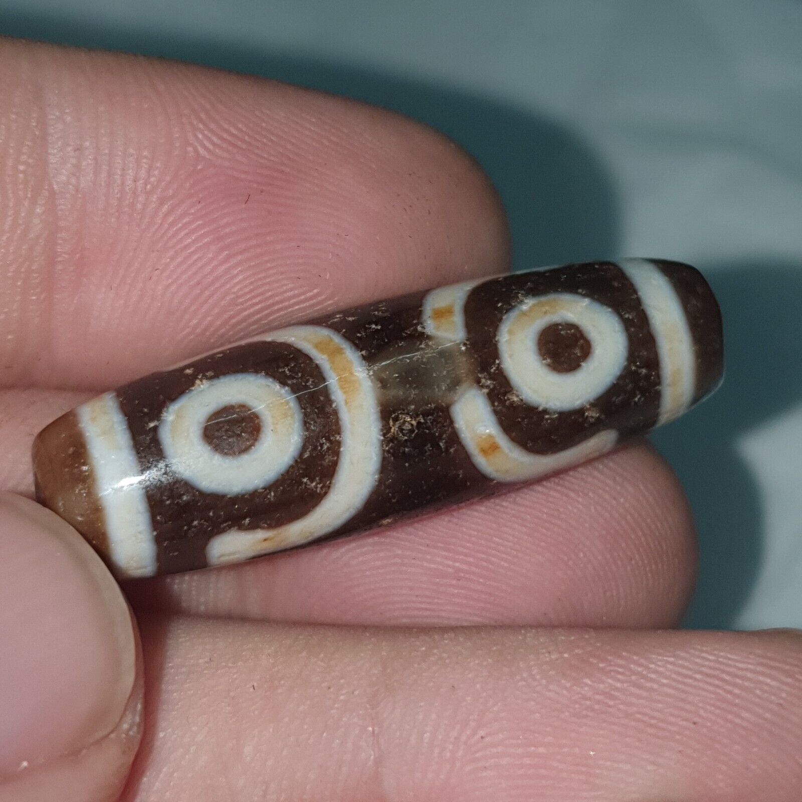 Vintage Old Himalayan Indo Tibetan 3 Eyes Agate Beads Unique pattern